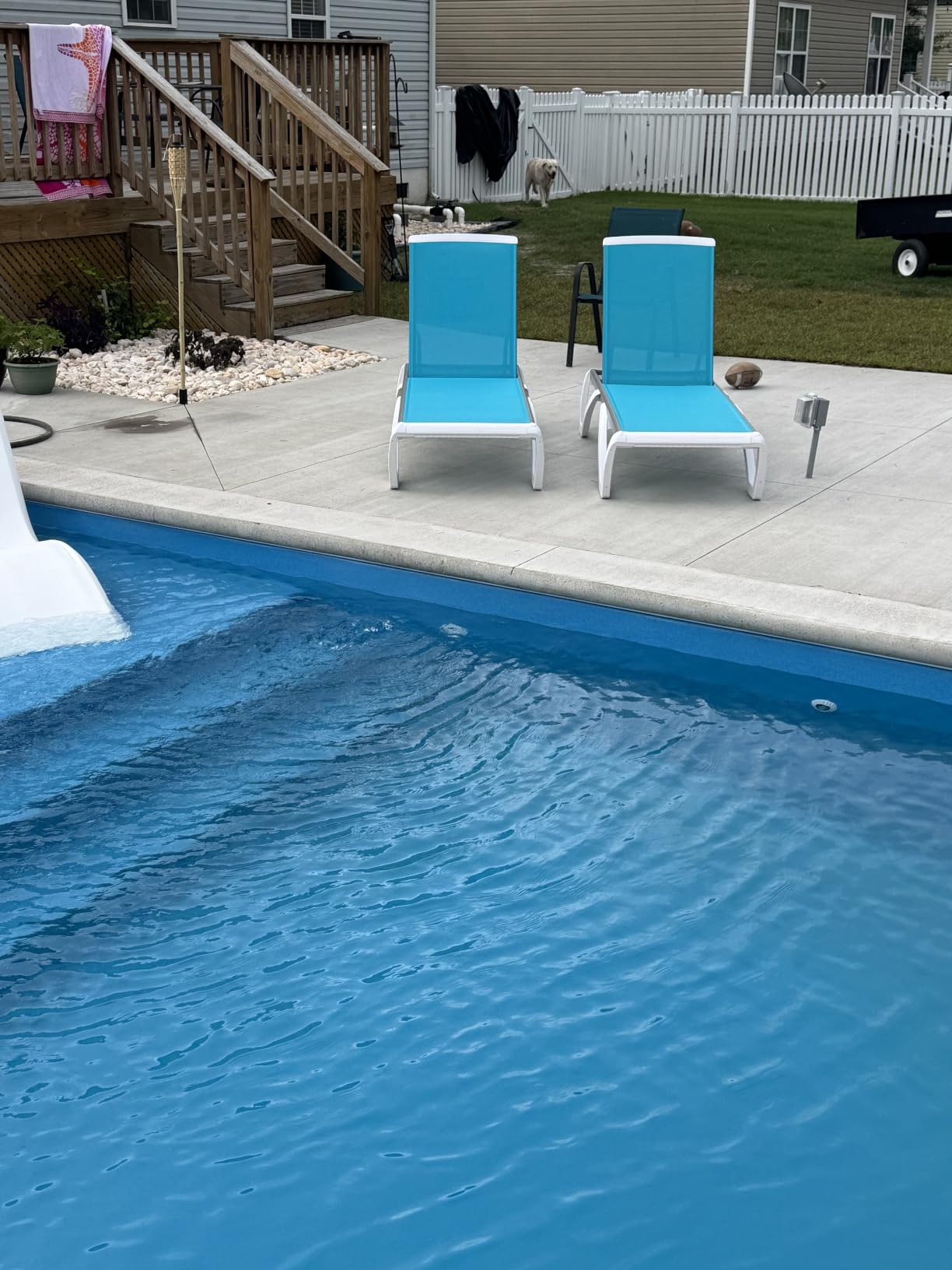 Kozyard 3-Piece Outdoor Chaise Lounge Set Fully Flat Adjustable Lounger | Aluminum Frame, Resin Legs, Textilene Fabric for Poolside, Backyard, Beach, Aqua, 2 Chairs + Table customer photo 1