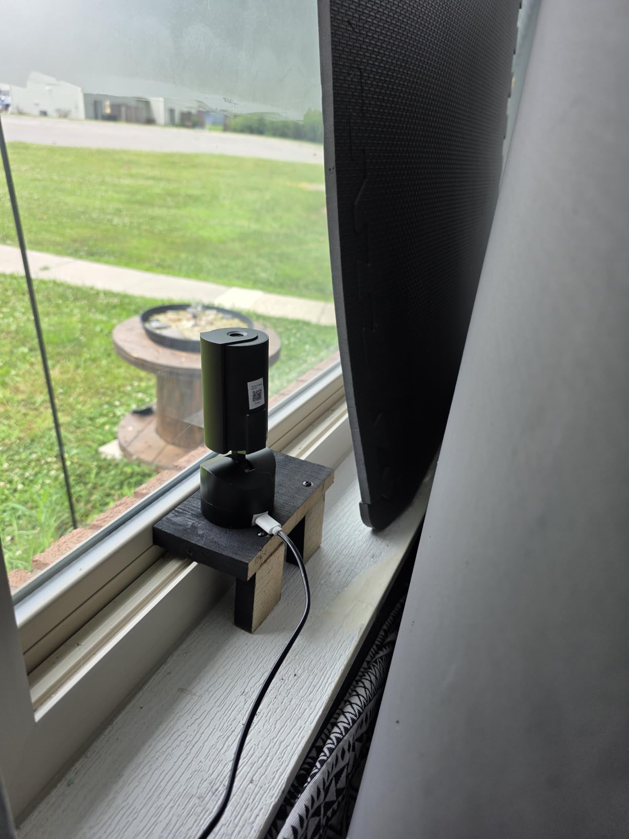 Ring Pan-Tilt Indoor Cam (newest model) — See all around your home or business with 360° pan coverage, HD video, plus Two-Way Talk (2024 release), White customer photo 1