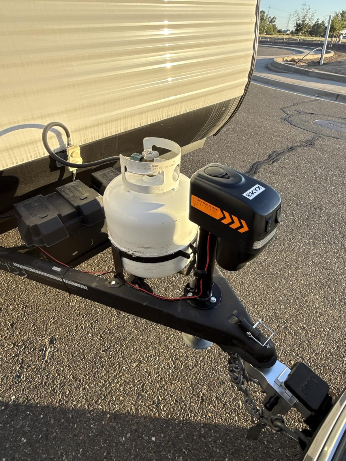 KYX Electric Trailer Jack 7500LBs,Electric Jack with Waterproof Cover customer photo 2