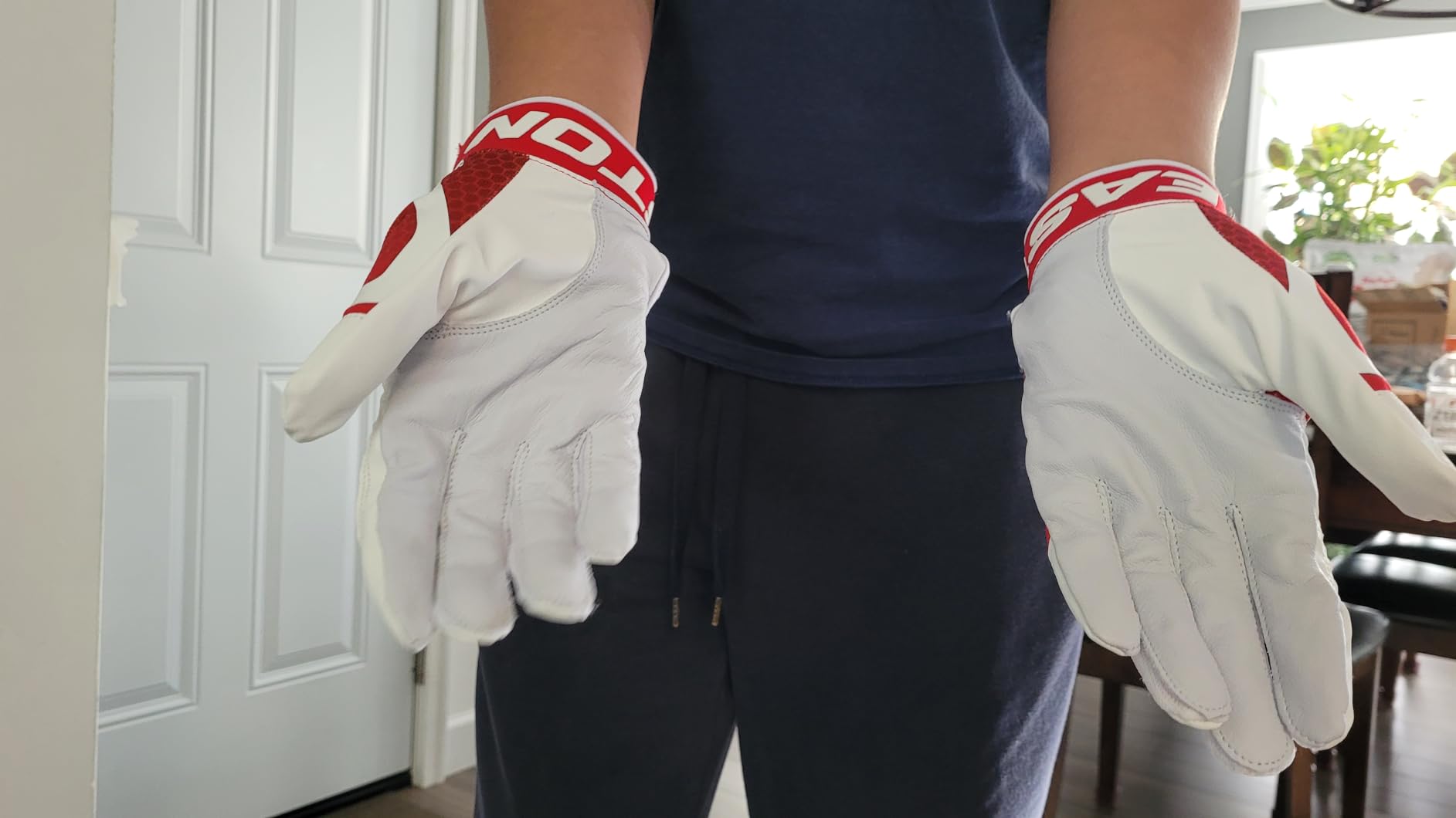 Easton | MAV GT Baseball Batting Gloves | Adult | Multiple Colors customer photo 2