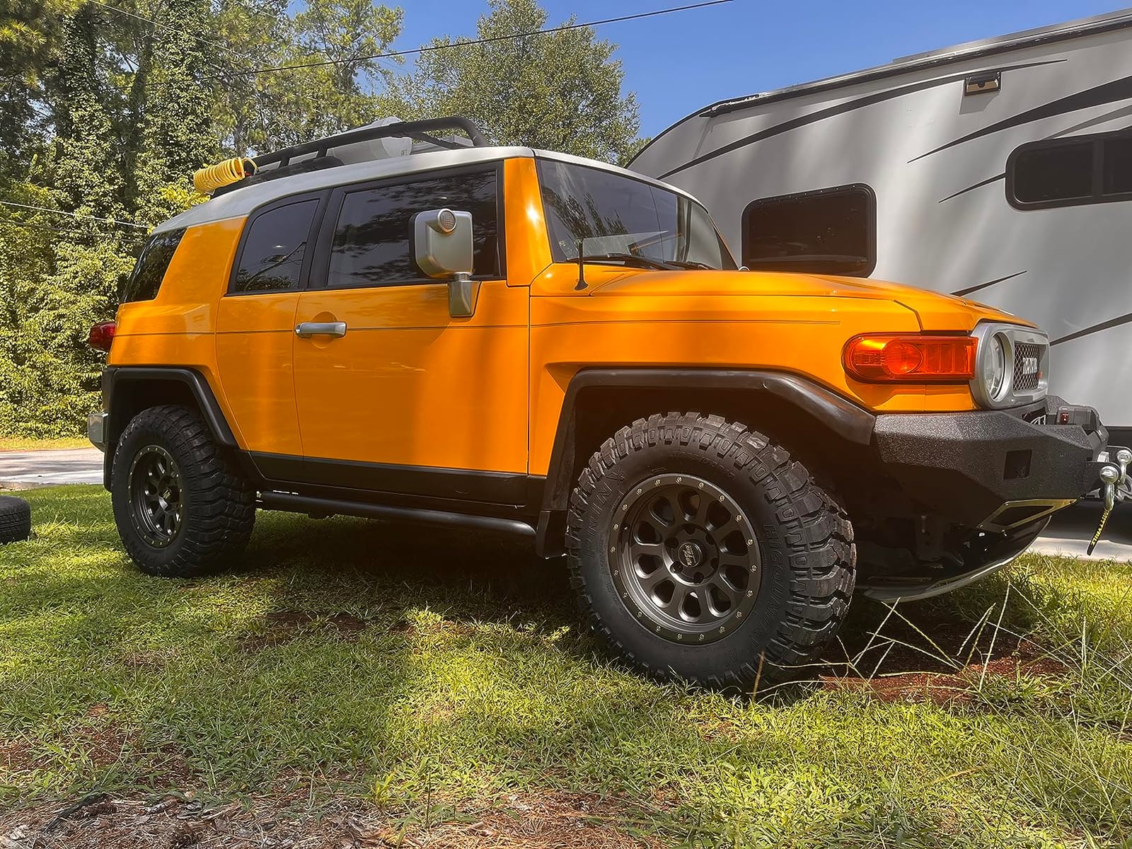RockTrix RT111 18 inch Wheel Compatible with Toyota 2001+ Tacoma, 6x5.5