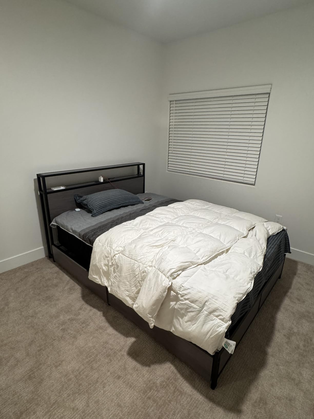 Lifezone Queen Bed Frame with 2-Tier Storage Headboard, Metal Platform Bed Frame with 4 Storage Drawers, Built in Charging Station & LED, Noise-Free/Metal Support/No Box Spring Needed, Vintage Brown customer photo 2
