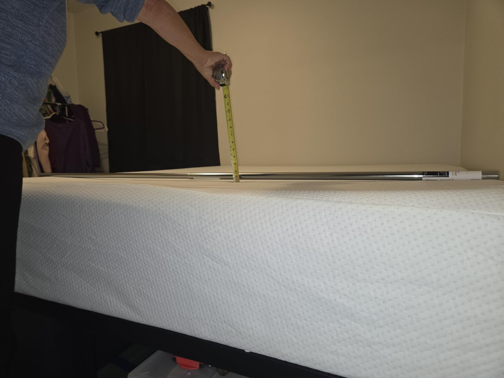 Zinus 12 Inch Queen Green Tea Memory Foam Mattress, Medium Firm Feel customer photo 2