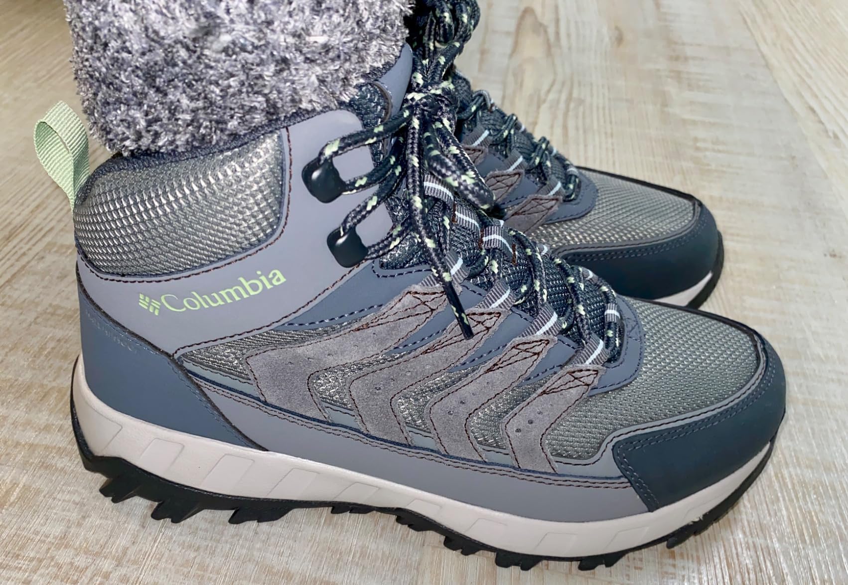 Columbia Women's Strata Trail Mid Waterproof customer photo 1