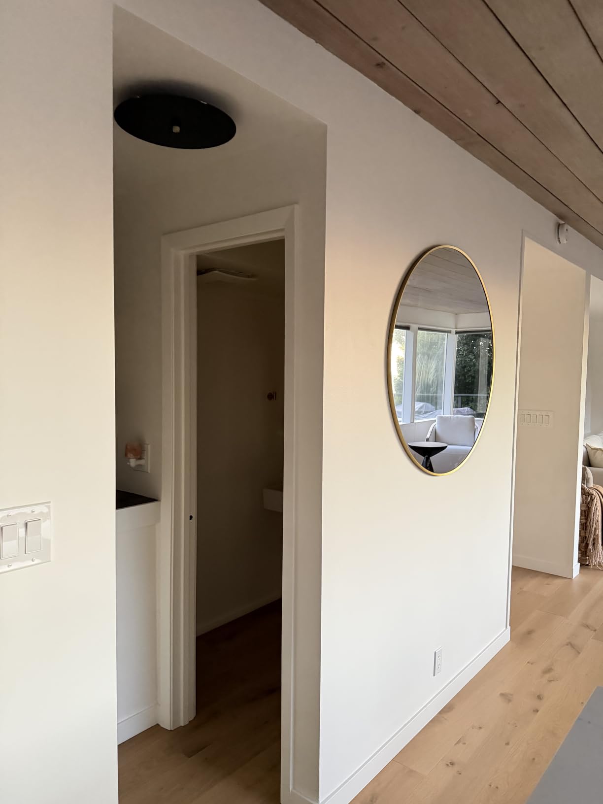XRAMFY 30 Inch Round Mirror-Gold Circle Mirrors for Bathroom, Entryway customer photo 1