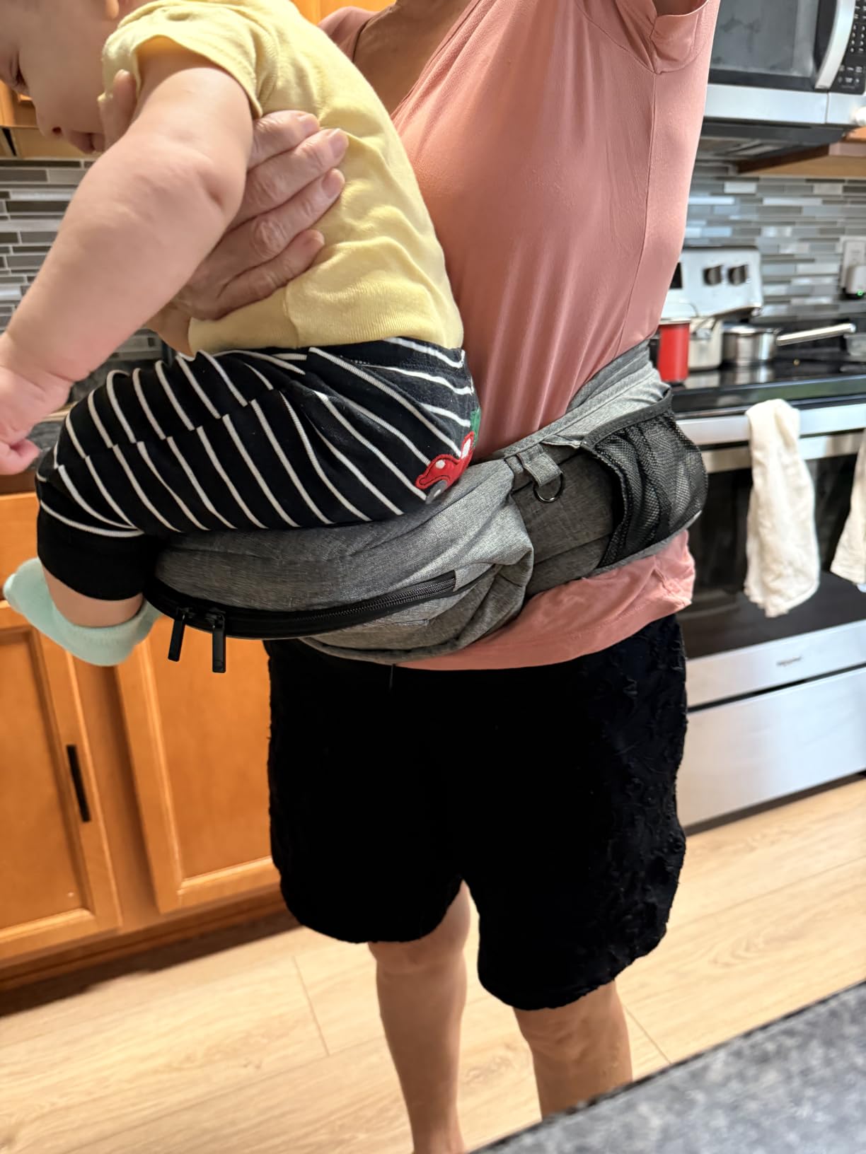 Tushbaby The Original Premium Quality Hip Seat Carrier – Safety-Certified Baby & Toddler Carrier with Secure Safety Buckles, Storage Pockets customer photo 2
