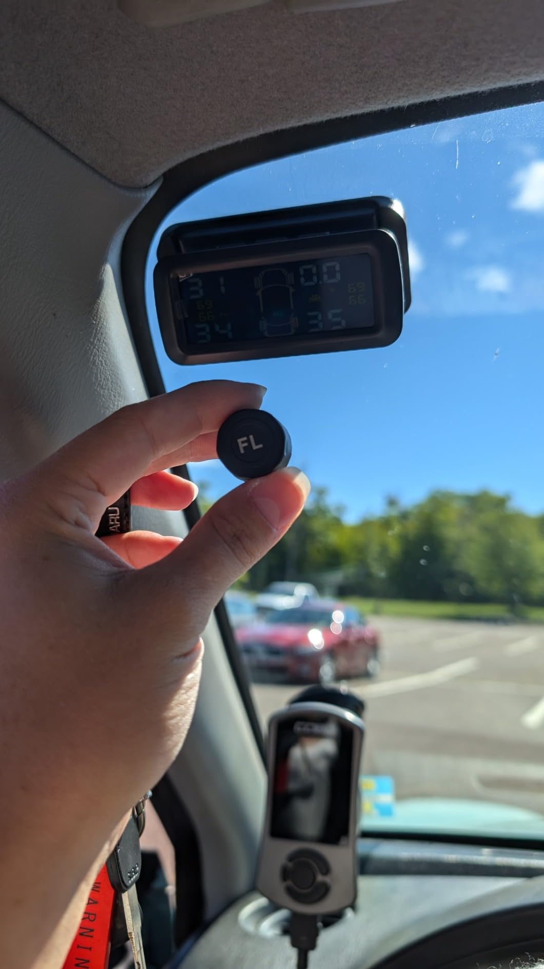 Wireless Tire Pressure Monitoring System w Detached Bracket TPMS 5-87PSI customer photo 2