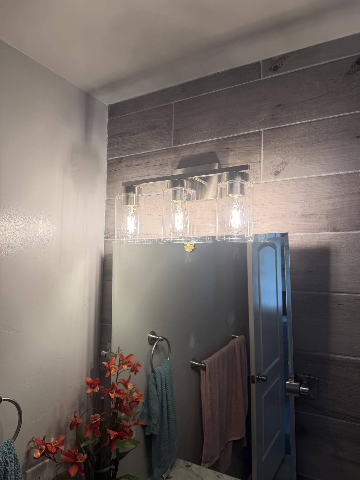 3-Light Bathroom Vanity Light, Modern Brushed Gold Wall Lights with Clear Glass Shades, Bathroom Wall Sconce Lamp for Mirror Living Room Bedroom Hallway customer photo 2