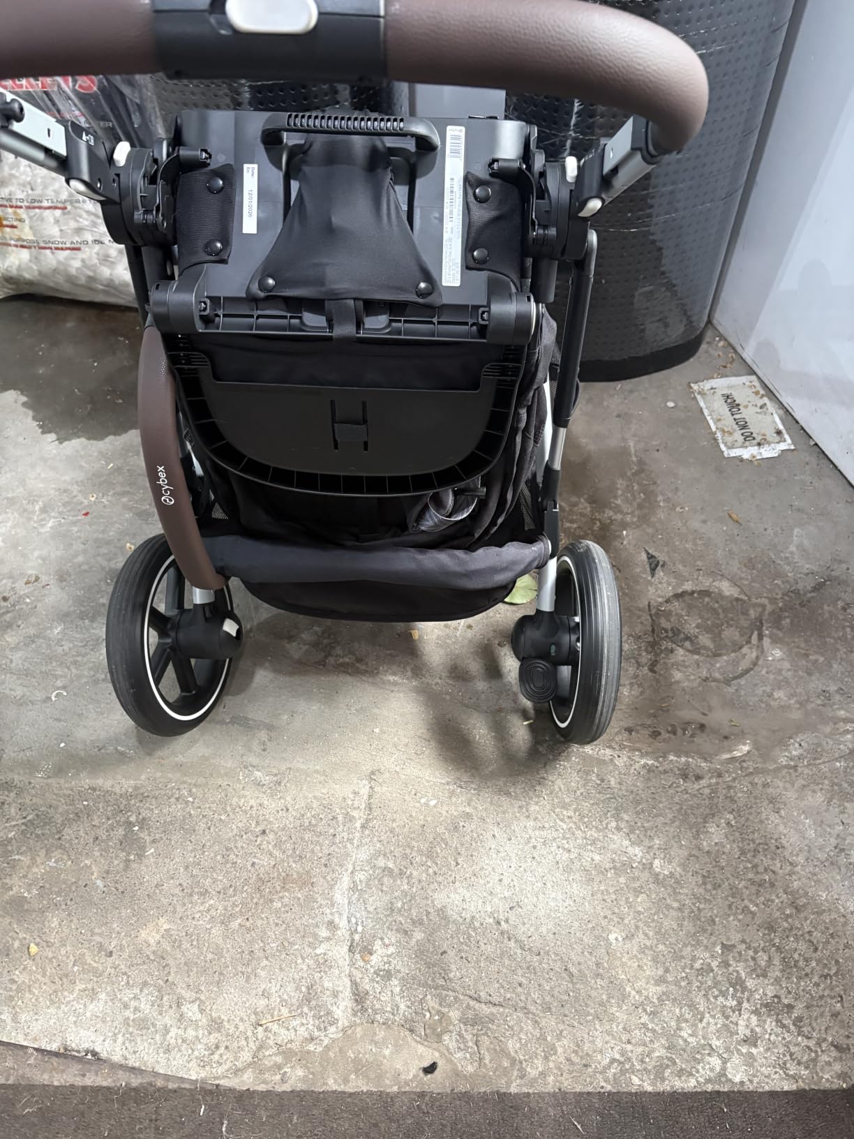 Cybex Gazelle S All-in-One Toddler and Baby Stroller with Over 20 Modular Configurations, Ergonomic Near-Flat Recline, Shopper Basket, and Compact Fold, Moon Black, Black Frame customer photo 2