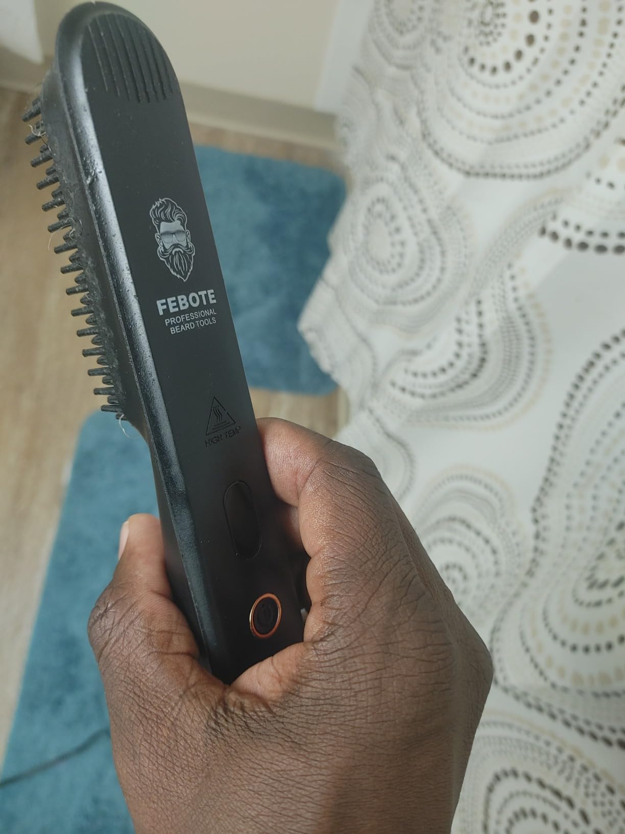 Heated Ionic Hair Straightening Brush for Men - 5 Temperature Settings, Anti-Scald, Beard Shaper & Travel Bag customer photo 2
