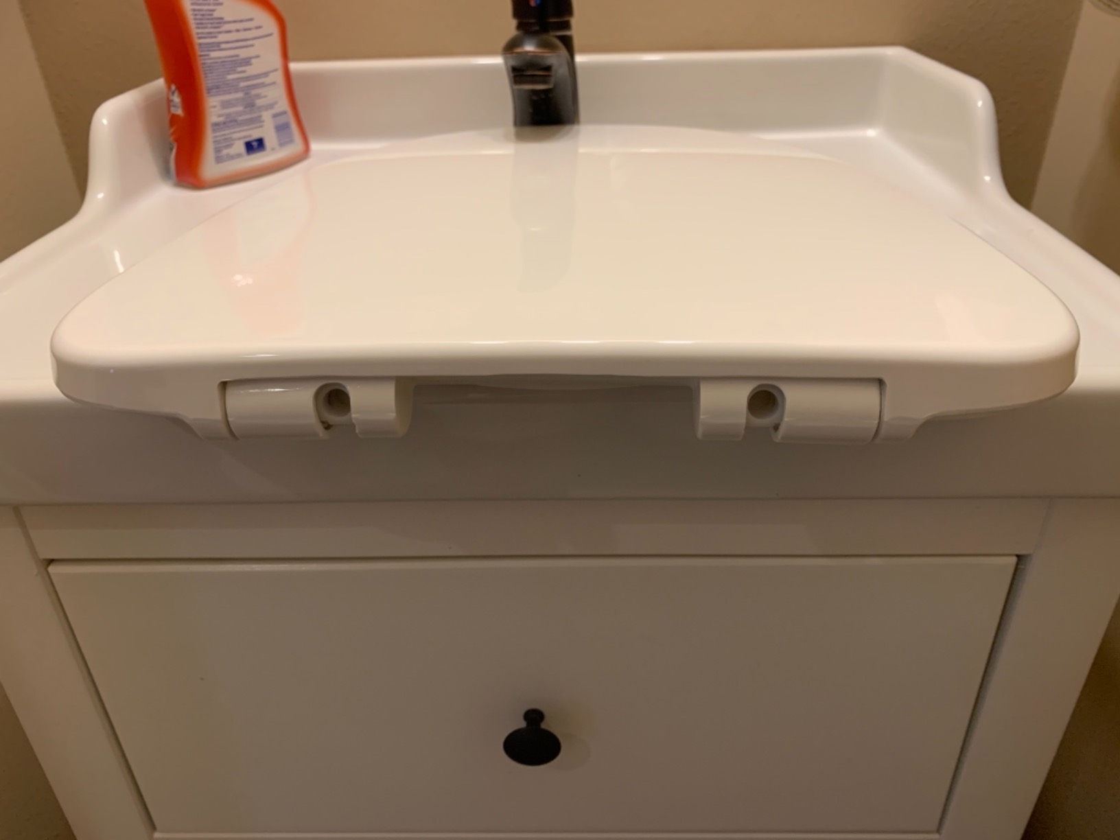 WOODBRIDGEE One Piece Toilet with Soft Closing Seat, Chair Height, 1.28 GPF Dual, Water Sensed, 1000 Gram MaP Flushing Score Toilet with Chorme Button, White,B0940-F-C customer photo 1