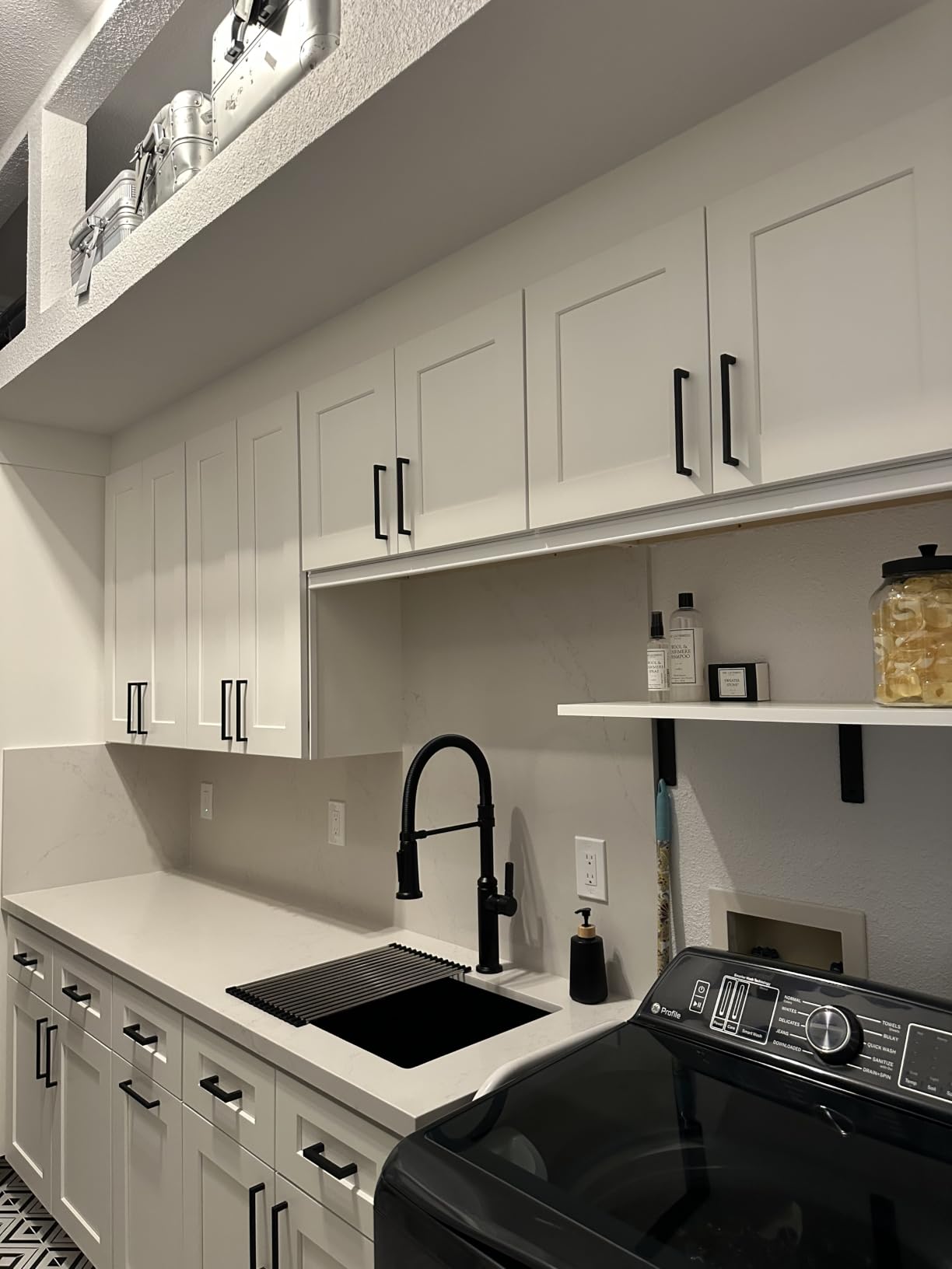 Delta Rhett Pro Style Commercial Kitchen Faucet with Pull Down Sprayer, Brushed Nickel Single Hole Kitchen Sink Faucet, Single Handle, Stainless 18829-SS-DST customer photo 1