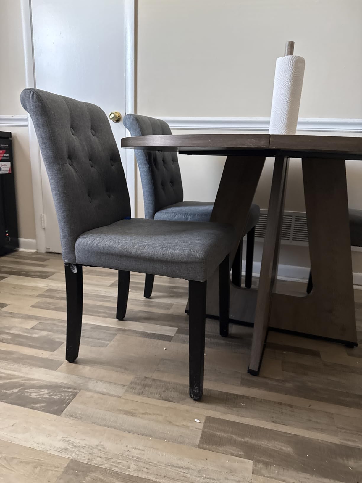Welzona Upholstered Dining Chairs Set of 4, Button Tufted Parsons Dining Chair with Solid Wood Legs, Modern Fabric Side Chair for Dining Room/Kitchen/Restaurant/Hotel- Black customer photo 1