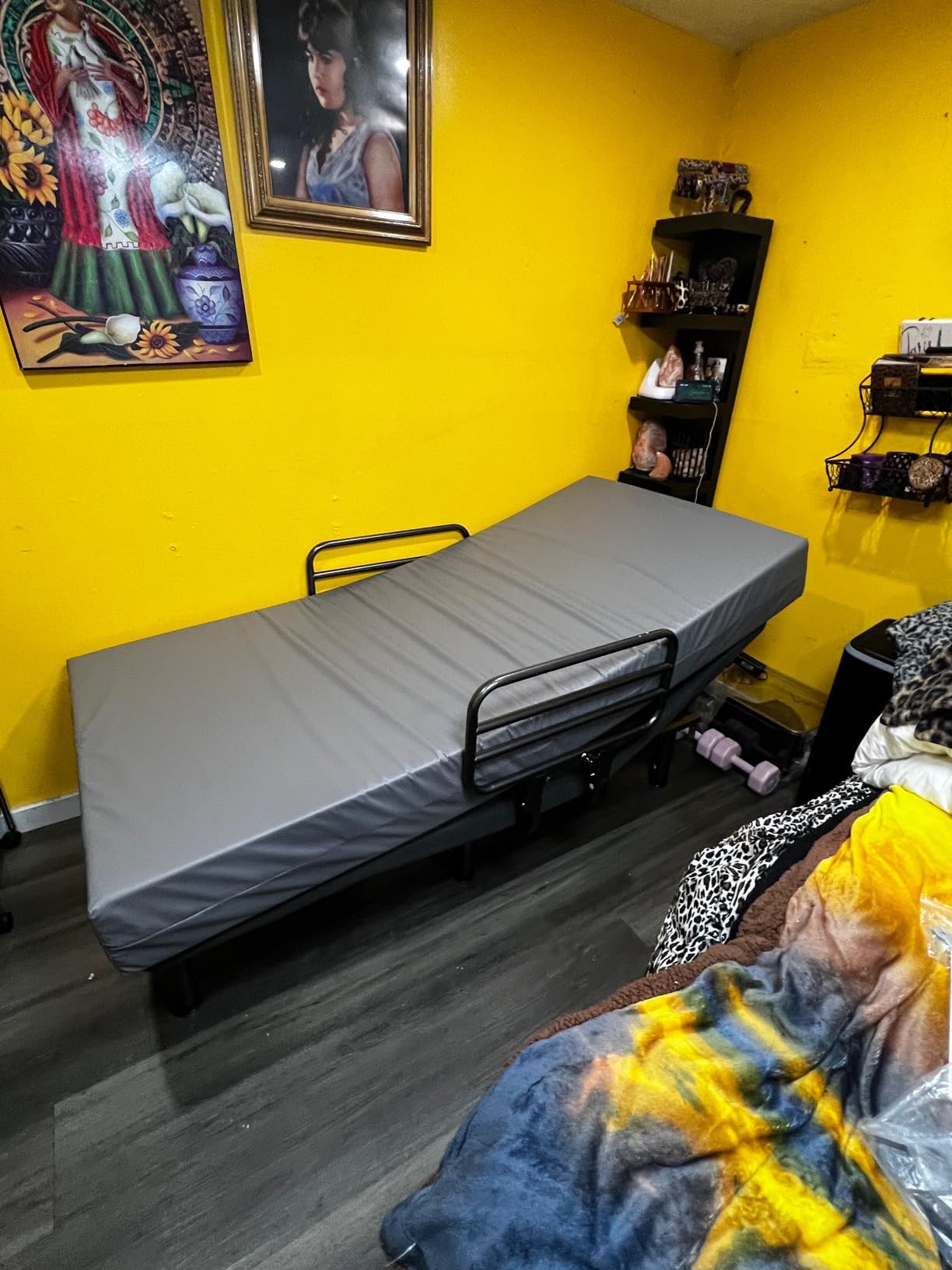 AbyssZen Home Care Electric Adjustable Bed Frame with Safety Rail, Twin XL customer photo 2