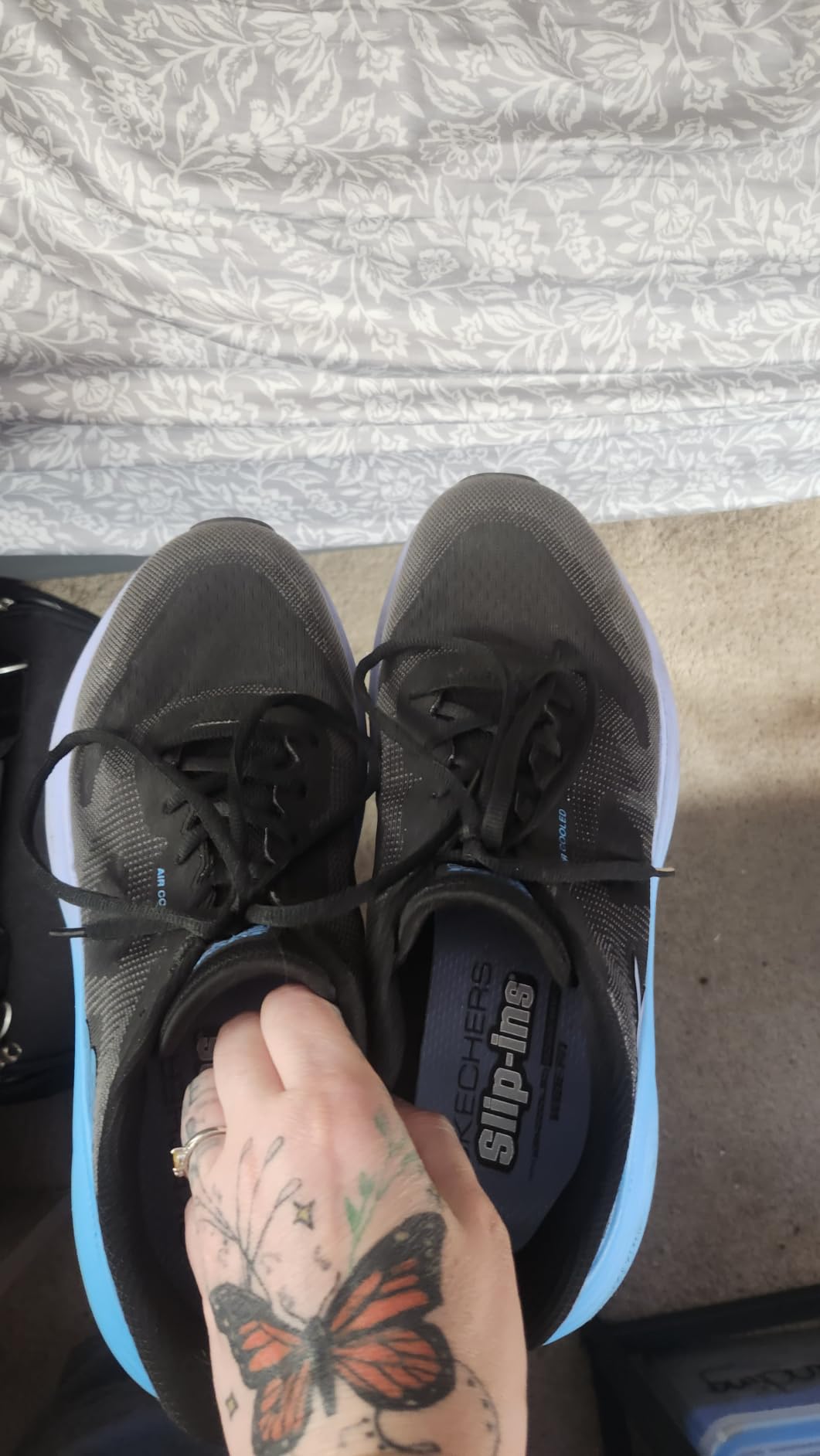 Skechers Women's Max Cushioning Endeavour Hallandale customer photo 2