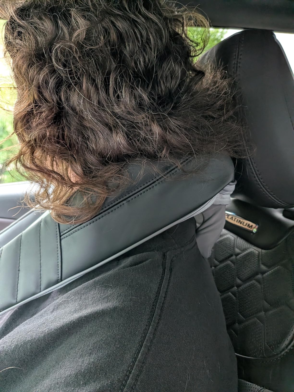 COMFIER Cordless Neck and Shoulder Massager with Heat, Wearable 4D Shiatsu Deep Tissue Kneading for Desk Workers and Drivers, Hands-Free Straps, FSA Eligible HSA Gift,Midnight Black customer photo 1