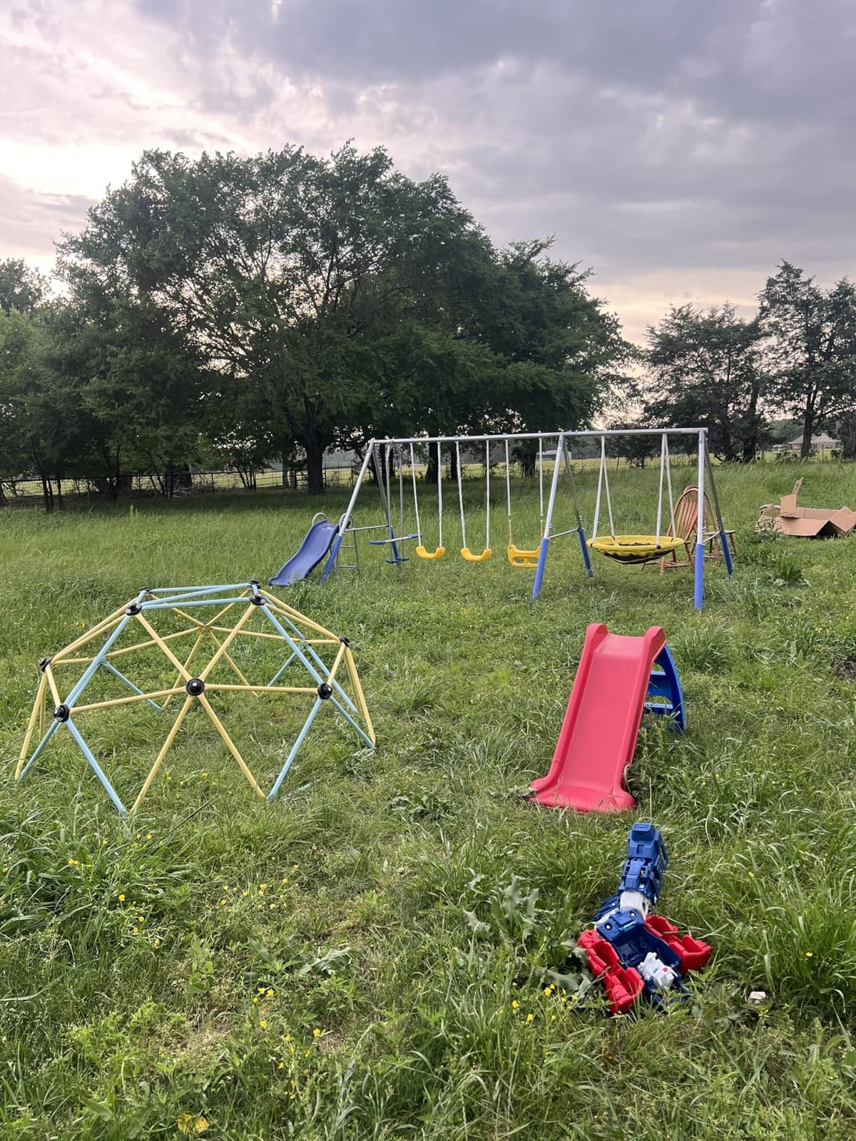 Sportspower 800lbs ‘Swing & Play’ Metal Swing Set for Backyard & Outdoors, 2 Swings & Standing Swing, 2-Person Glider, 2-Person Saucer, 5ft Slide, Bonus Anchors, 6-YR WRTY, 6.1' Tall customer photo 2