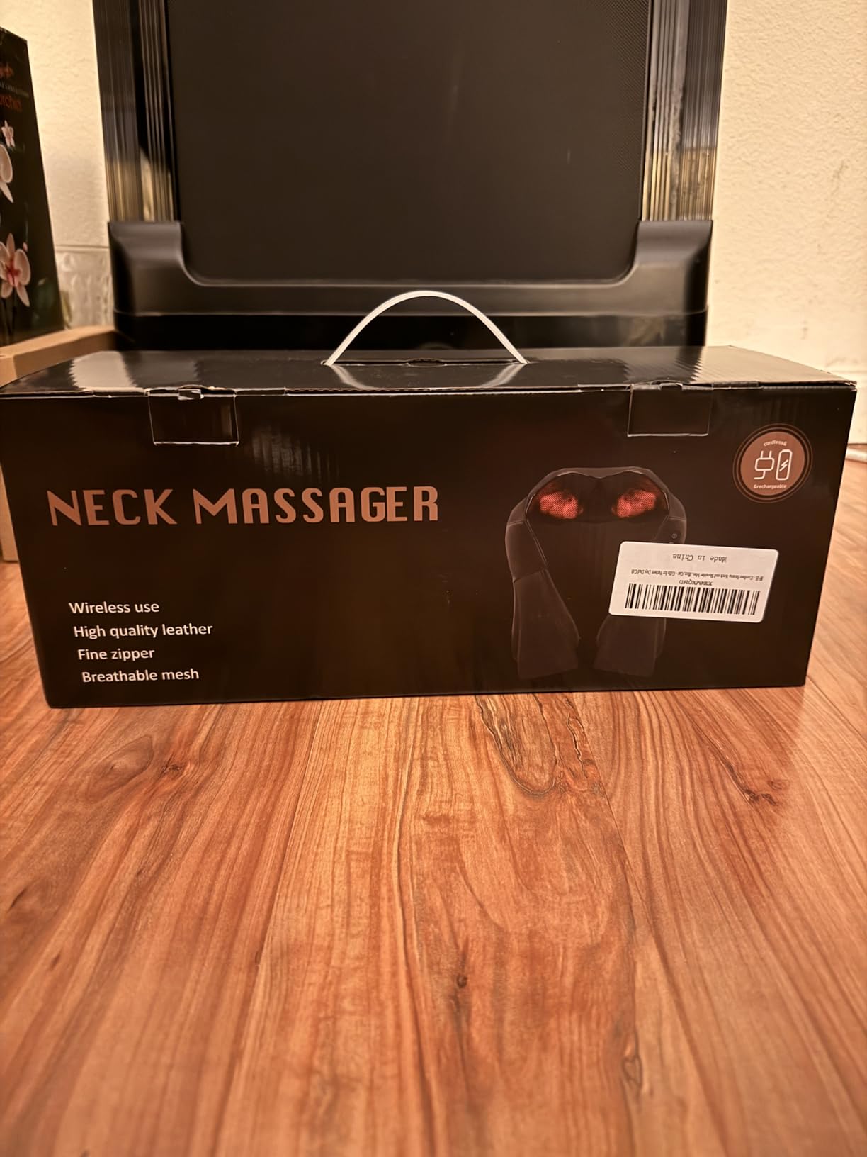 Cordless Shiatsu Neck and Shoulder Massager, Back Massager with Heat ,Massage Deeper Tissue 4D Kneading Massage for Shoulder, Neck and Back, Use at Home, Office, Car - Gifts for Fathers Day Dad Gift customer photo 1