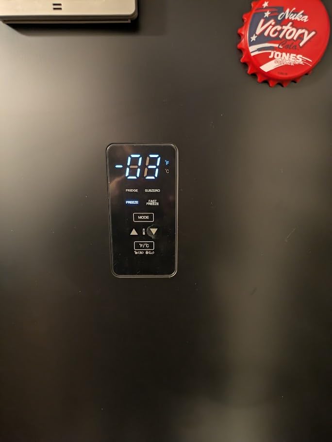 BLACK+DECKER 18 Cu. Ft. French Door Refrigerator, Built-in Ice Maker, Black | Full Size Refrigerator with Bottom Mount Freezer Drawer, Frost Free, ENERGY STAR Certified, Auto Defrost customer photo 2