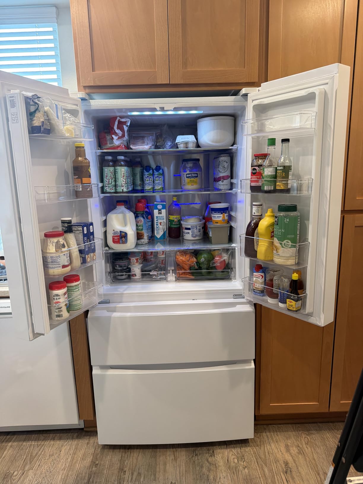 Commercial Cool 18.9 Cu. Ft. French Door Refrigerator, 33 Inch Wide Refrigerator with 2 Bottom Mount Freezer Drawers, Frost Free, LED Lighting, Digital Temperature Control, CCRF1890KS, Stainless Look | 33 Inch Wide Refrigerator with 2 Bottom Mount Freezer Drawers, Frost Free, LED Lighting, Digital Temperature Control customer photo 1