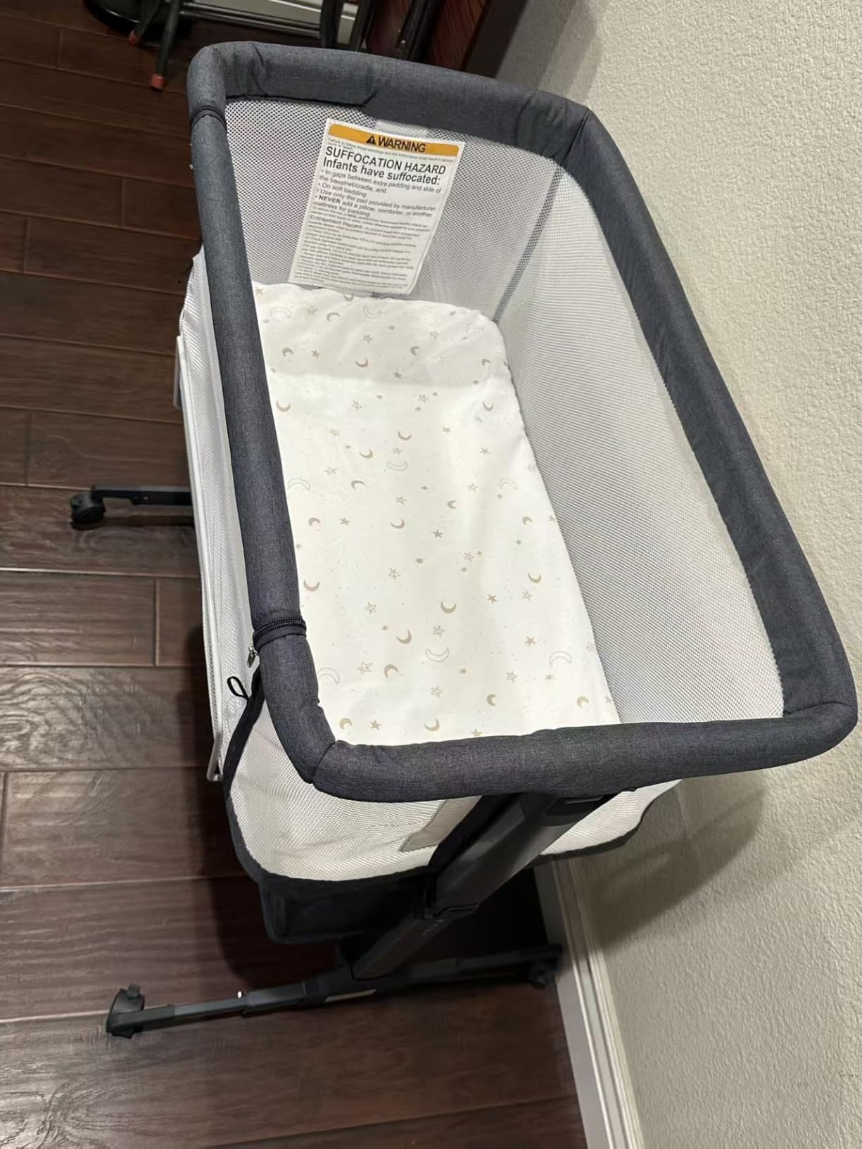 Ezebaby Bedside Bassinet for Baby, Portable Baby Bassinet Bedside Sleeper customer photo 1
