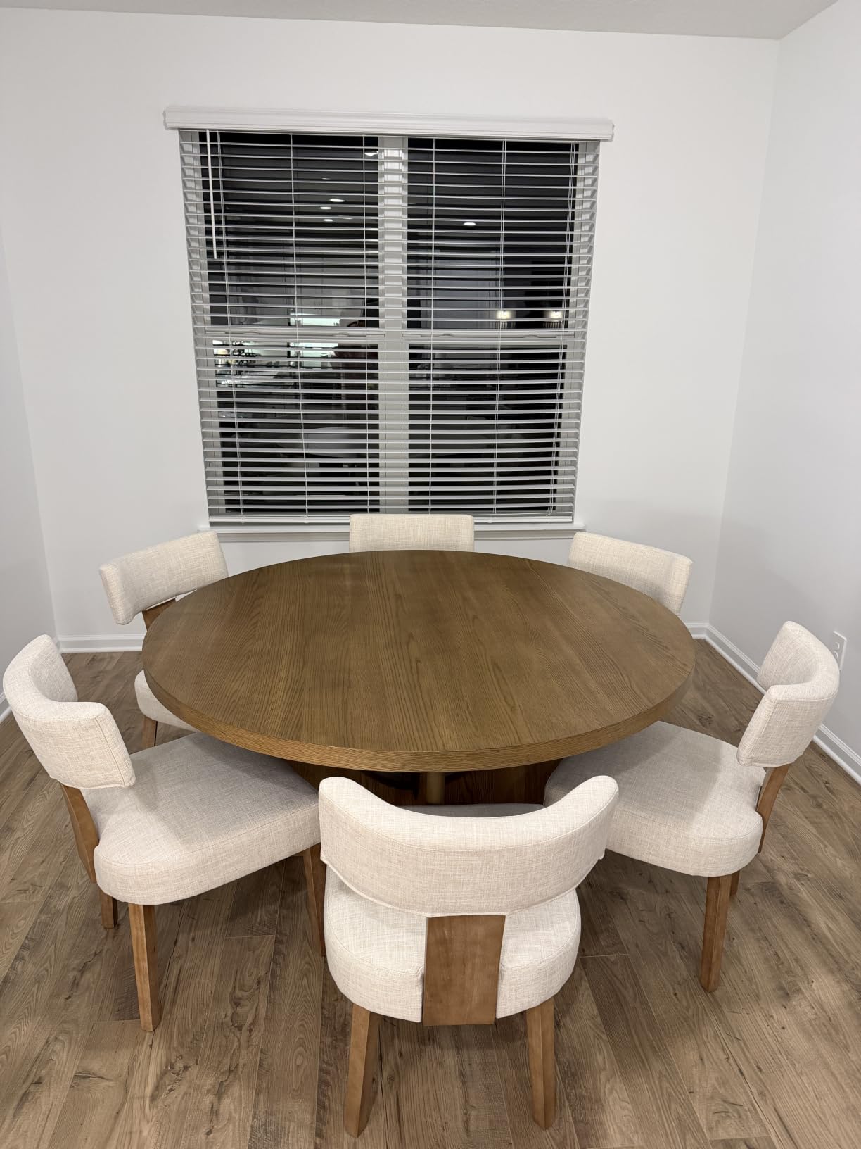 HNY Mid Century Modern Dining Chairs Set of 4, Upholstered Linen Kitchen & Dining Room Chairs with Ergonomic Curved Backrest, Solid Wood Legs, Farmhouse Accent Chair for Home, Apartment, Beige customer photo 1