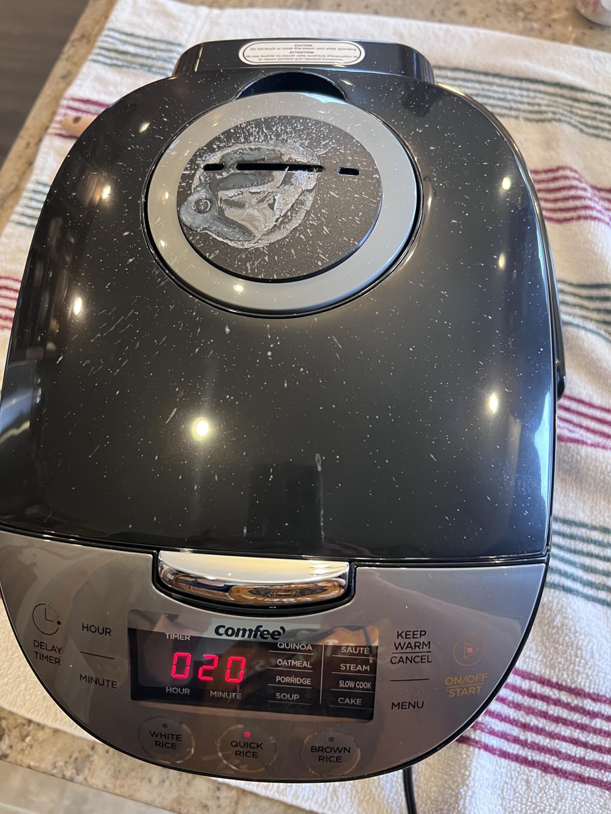 COMFEE' Rice Cooker with Fuzzy Logic, 11-Preset Modes, 6-Cups Uncooked Rice customer photo 1
