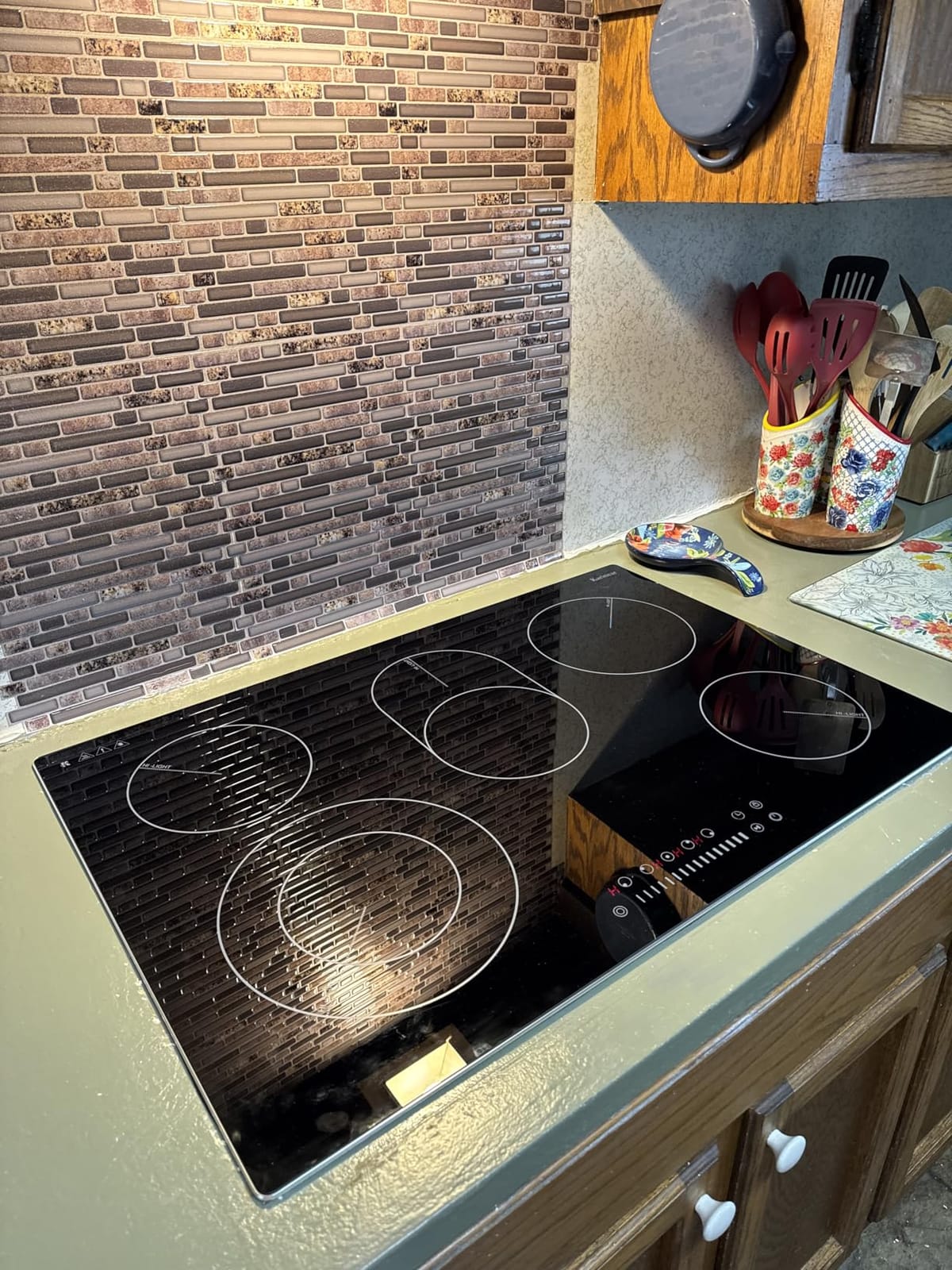 Karinear 36 Inch Electric Cooktop, 5 Burners Electric Stove Top, Drop-in customer photo 1