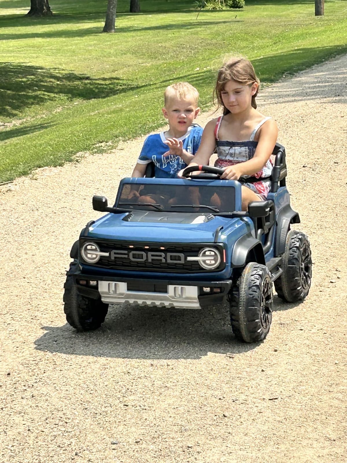 ENYOPRO 2 Seater Ride On Car for Kids, 24V Licensed Ford Bronco Raptor Electric Power Ride On Truck Toy with Remote Control, 4 Wheels Shock Absorption, Soft Start, Bluetooth, Radio, 3 Speed - Blue customer photo 2