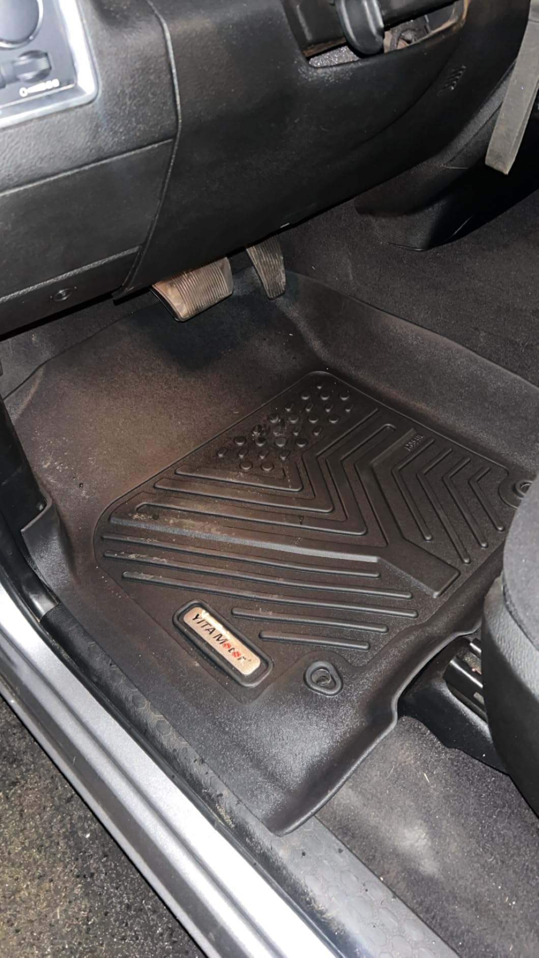YITAMOTOR Floor Mats Fit for 2019-2025 2026 Ram 2500/3500 Crew Cab customer photo 1