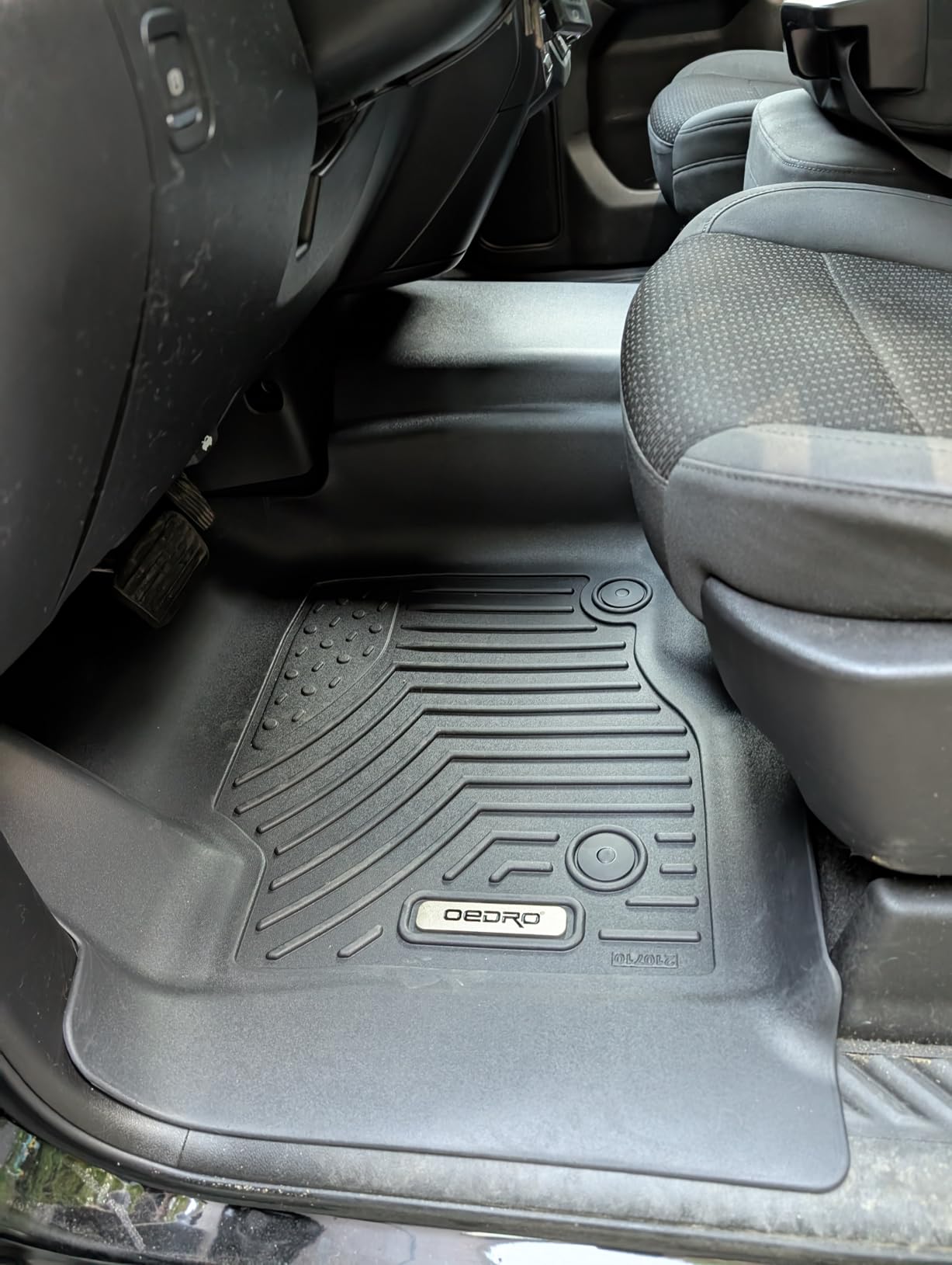 OEDRO Floor Mats Fit for 2019-2026 Chevrolet Silverado GMC Sierra 1500 & 2020-2026 2500HD 3500HD Crew Cab Bench Seat, All-Weather Protection Floor Liners, TPE Material Car Mats, Black customer photo 2