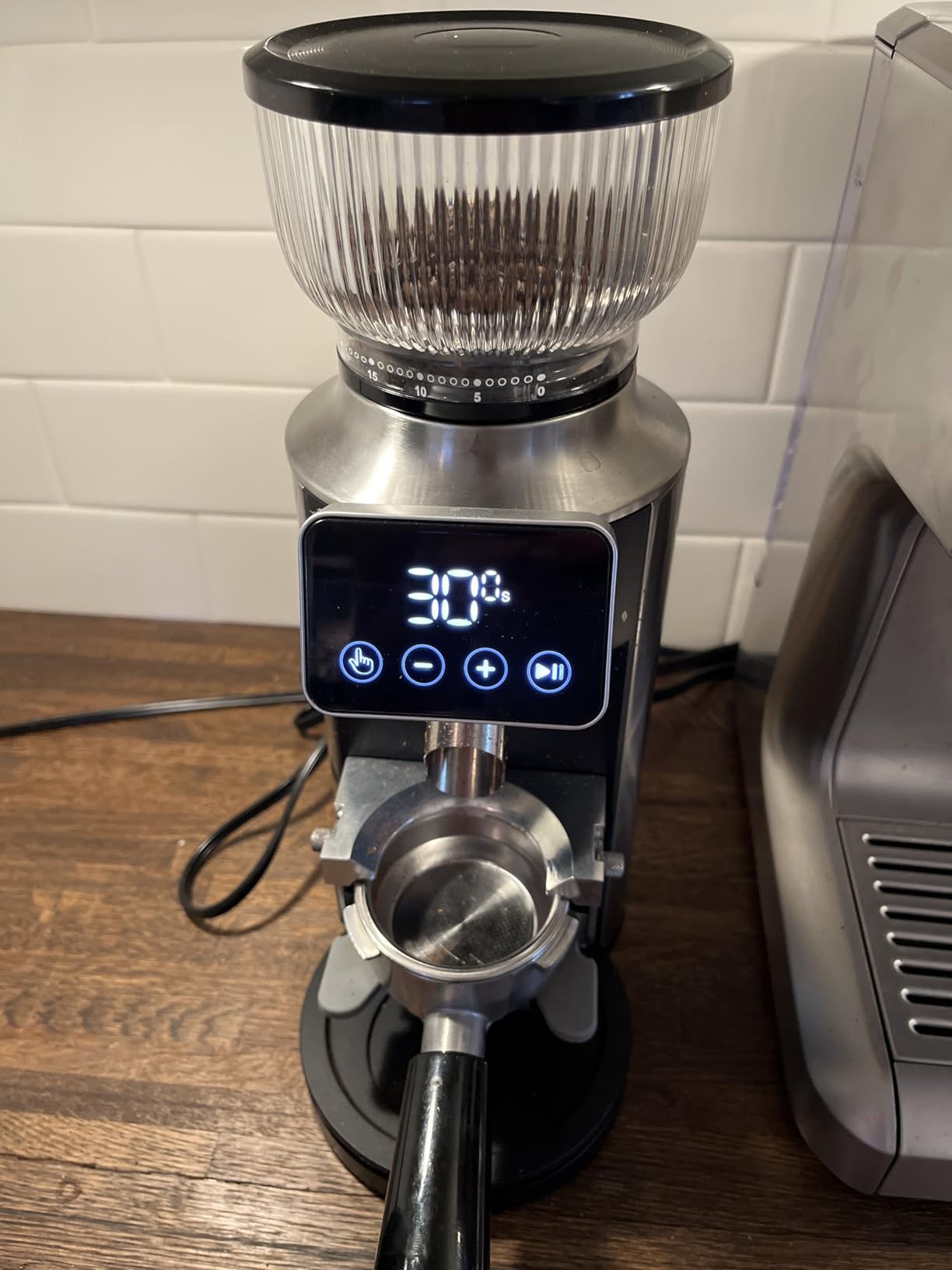 Neretva Stainless Steel Espresso Grinder with Portafilter Holder, Silver customer photo 2