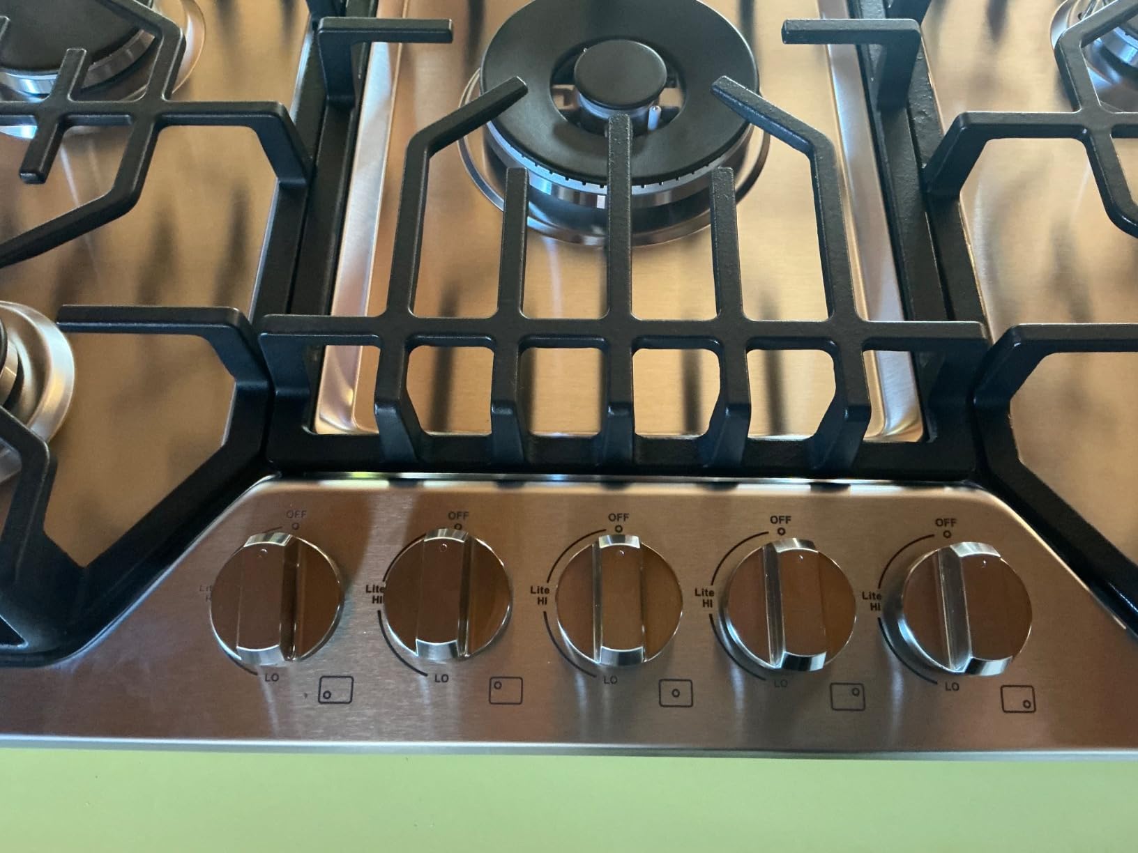 Amzgachfktch Gas Cooktop 36 inch with 5 Italy Sabaf Sealed Burners, Max 48,300 BTU Built-in Gas Stove Top, Propane Cooktop with 304 Stainless Steel Panel, NG/LPG Convertible, CSA Certified customer photo 1