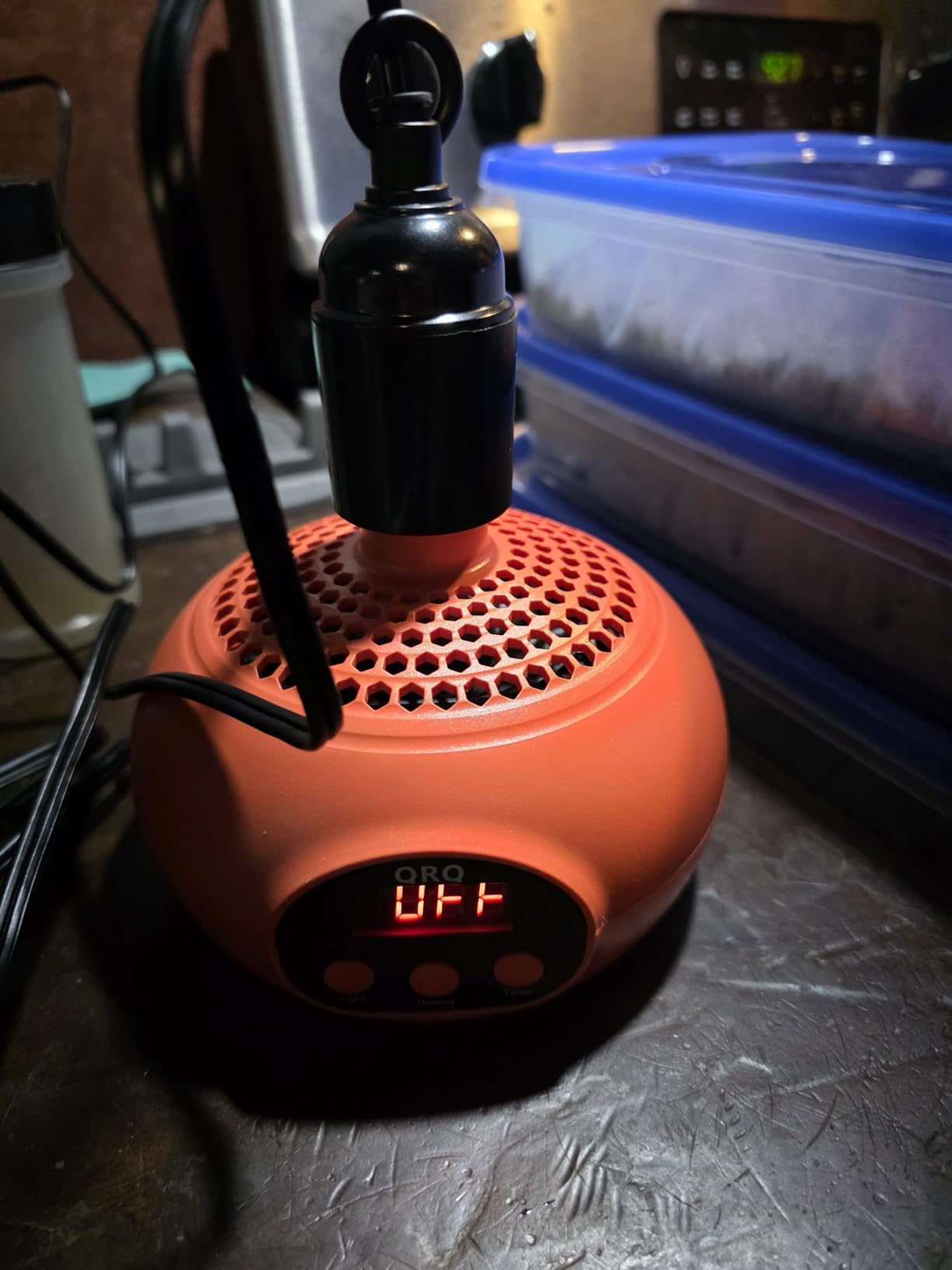 QRQ Chicken Coop Heater, 200W-350W-500W Reptile Heat Lamp with UVA UVB Dimmable Light 3-6-9-12H Timer, Chicken House Dog House Greenhouse Heater Outdoor,for Dog Cats Reptile Bird customer photo 1