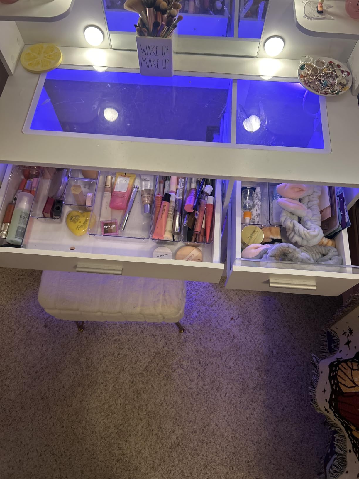 HUAHUU Vanity Desk with Mirror and Lights, Makeup Vanity Desk with Lights 3 Colors, Transparent Top Vanity with 2 RGB Drawers, 6 Shelves, Large Tempered Cabinet, Power Outlet, for Bedroom, White customer photo 1