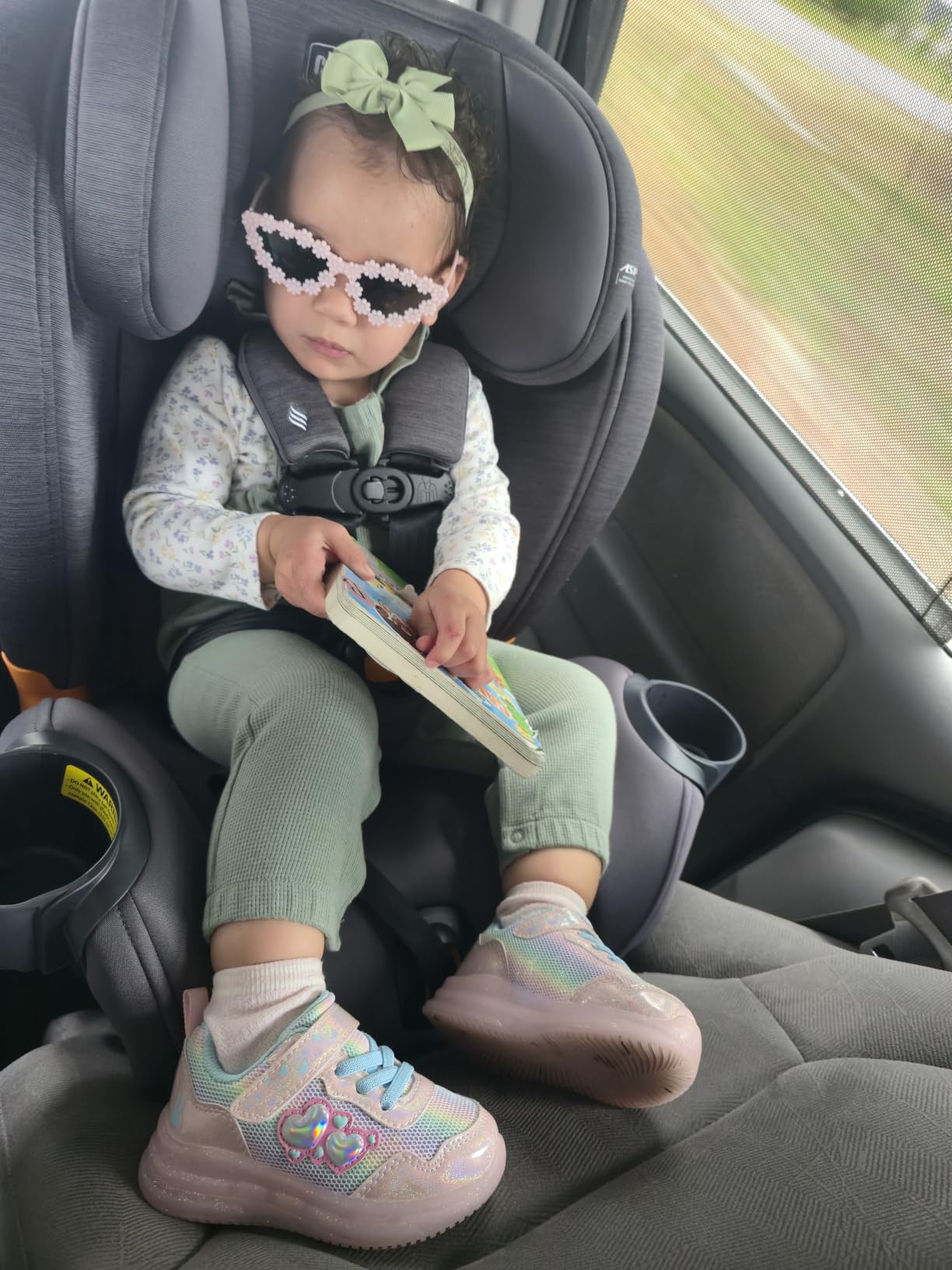 Chicco OneFit LX ClearTex All-in-One Car Seat with LeverLock Installation, Slim Design, Convertible Car Seat, Seat for Infants and Children 5-100 lbs, Smoke/Grey customer photo 2