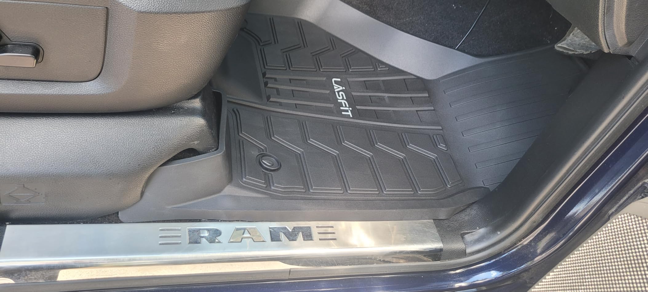 LASFIT Floor Mats for RAM 2500/3500 Crew Cab 2019-2026 2027 Bucket Seat customer photo 1
