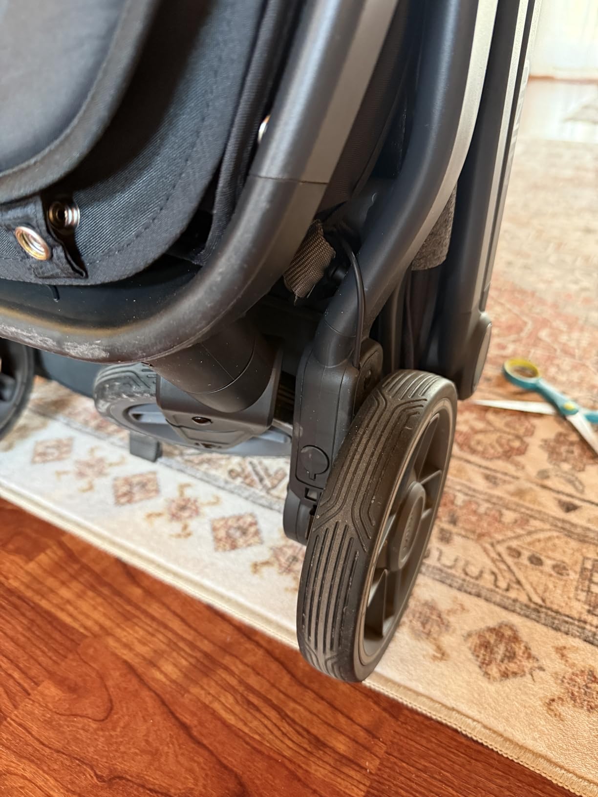 UPPAbaby Minu V3 Travel Stroller - Lightweight & Compact - Dillan customer photo 1