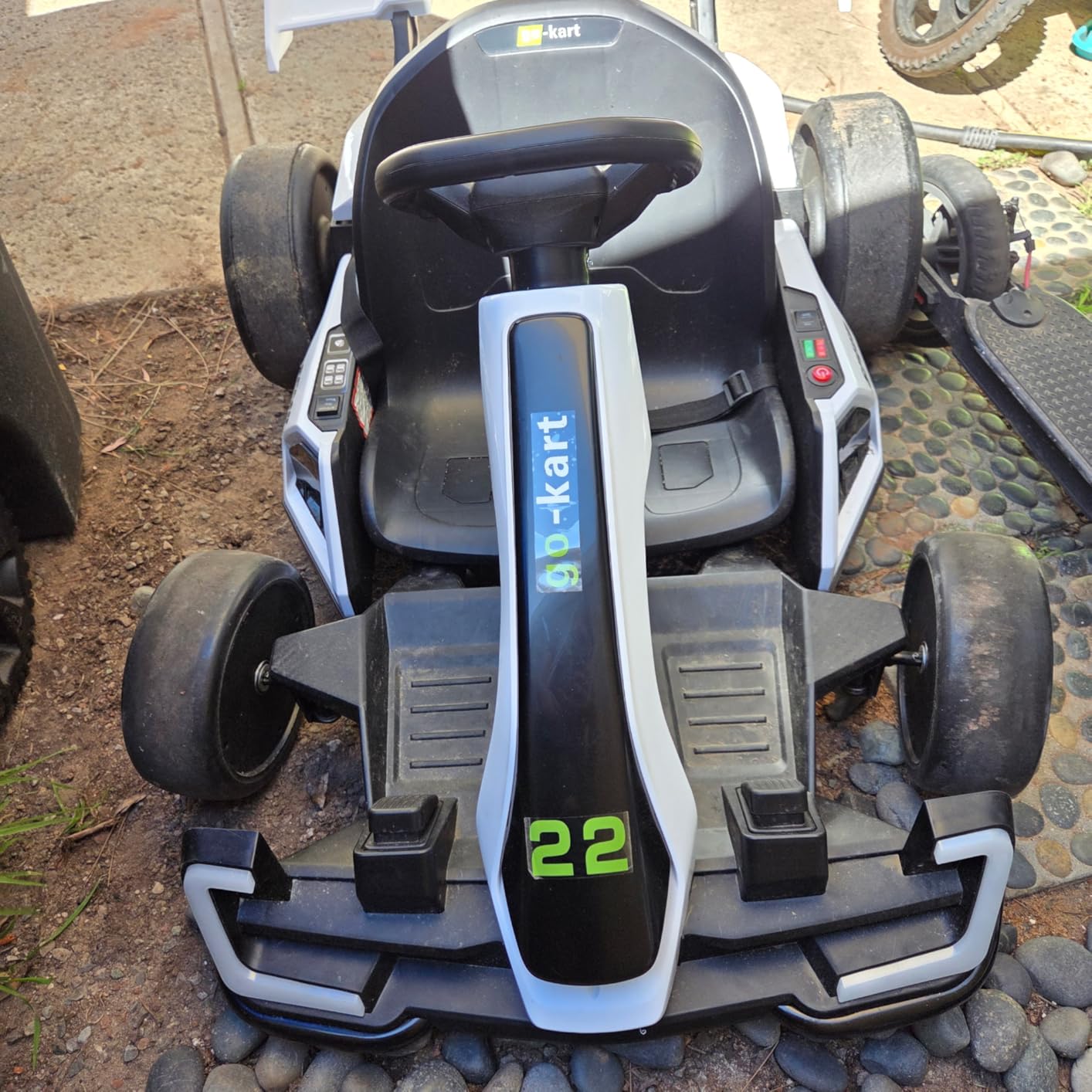 KerryYoo K61 Go Kart Electric Drift Kart with Length Adjustable Seat, 24V Ride on Toys with 4 Speed Mode,300W Outdoor Ride On Crazy Kart, 8.5 MPH, Bluetooth - Blue customer photo 1
