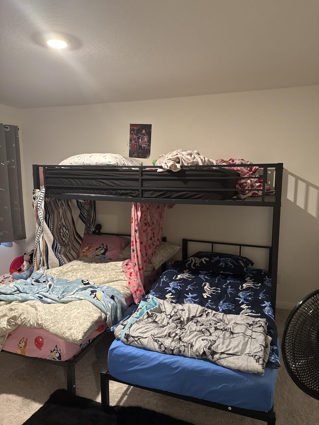 Bellemave Triple Bunk Bed for Kids, Detachable Twin Over Twin Over Twin Metal Bunk Bed with Guardrails, Ladder & Storage, Converts to 3 Separate Twin Beds, Easy to Assemble (3 Bunk Beds for Kids) customer photo 2