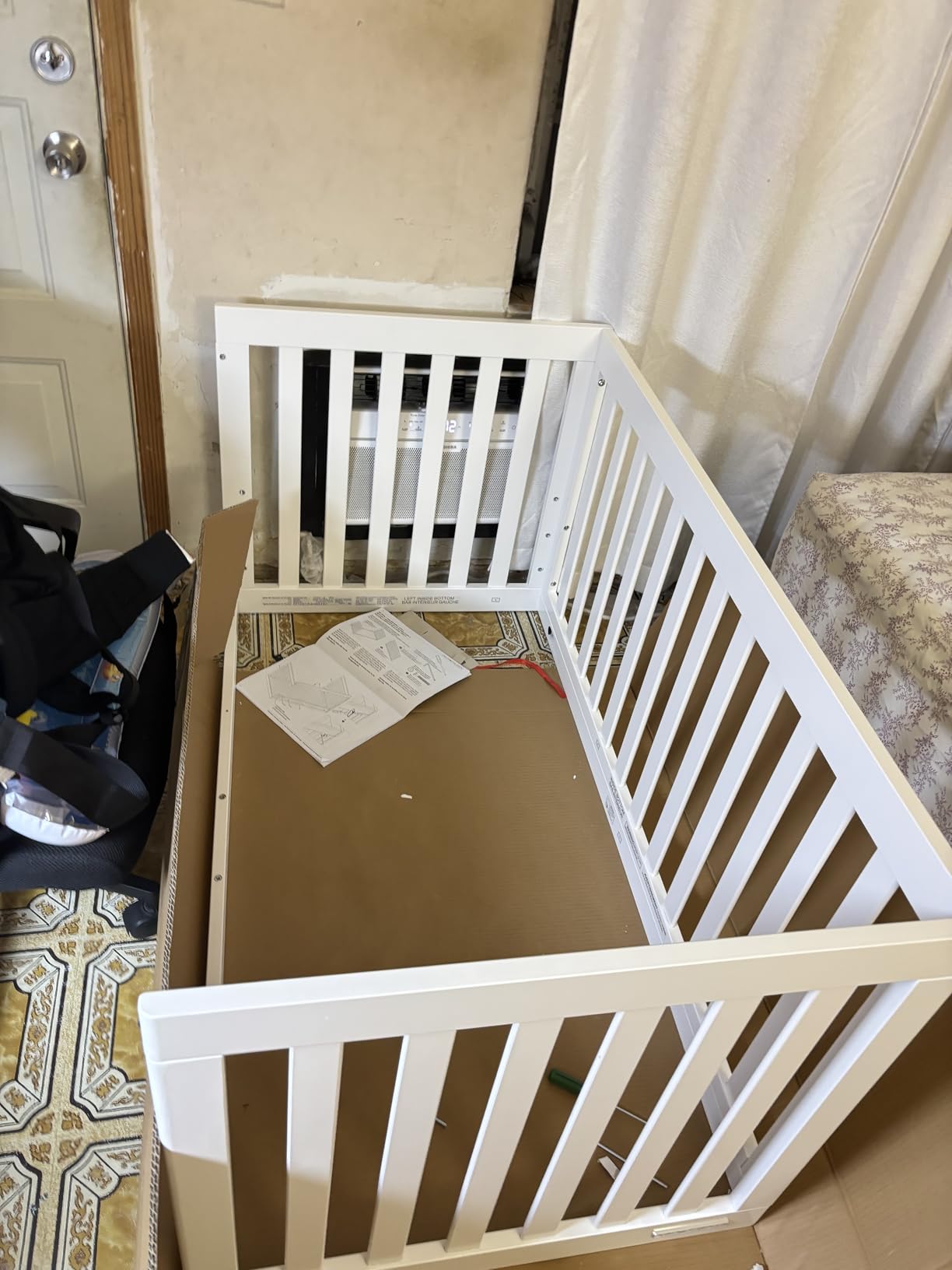Delta Children Essex 4-in-1 Convertible Crib - Greenguard Gold Certified, Chestnut customer photo 1