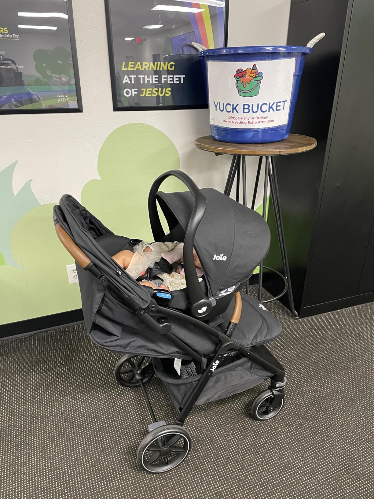 Joie Baby Rue Infant Car Seat & Anti-Rebound Base, Lightweight customer photo 2