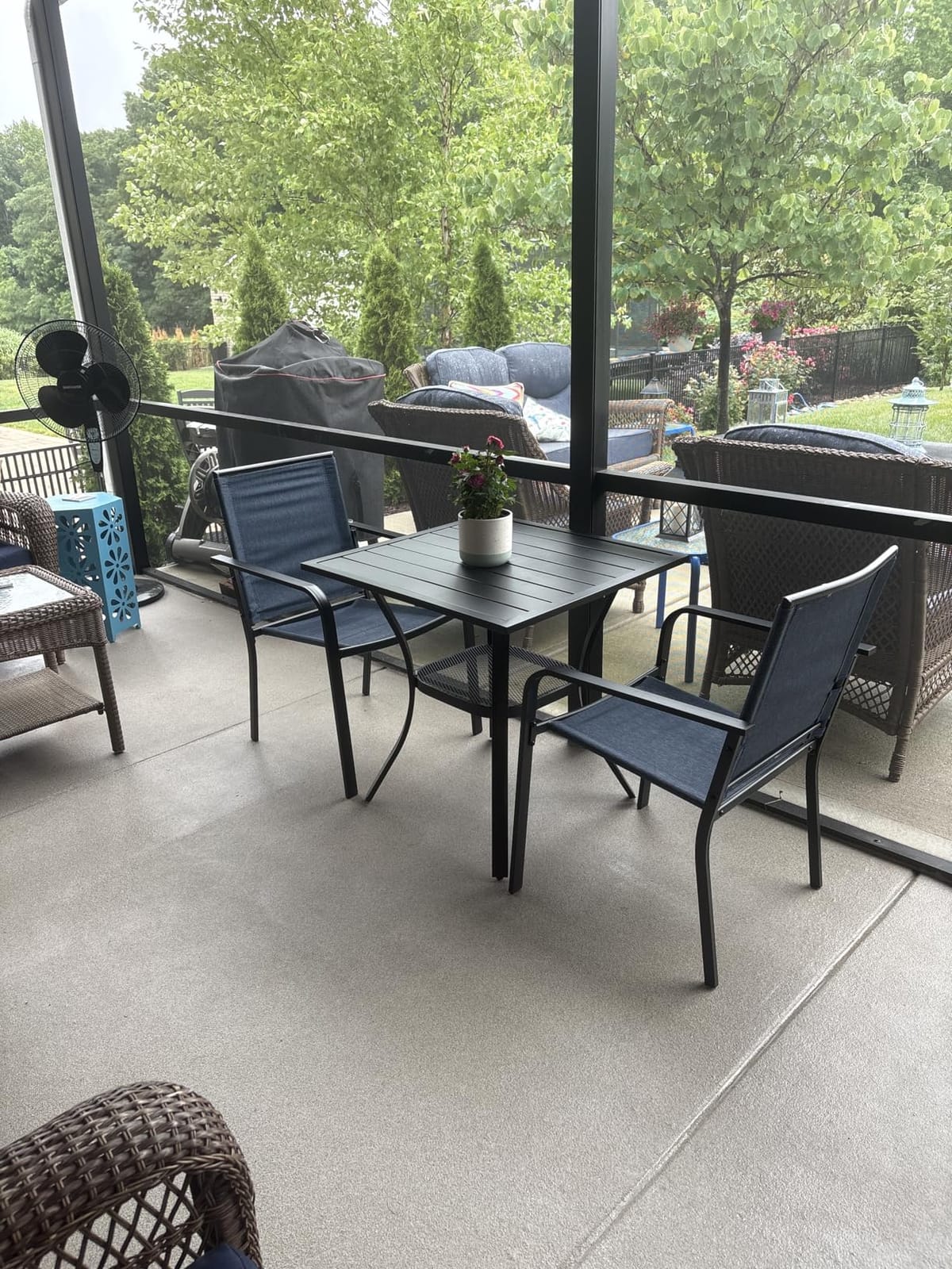 Anmutig 7-Piece Outdoor Dining Set, 63