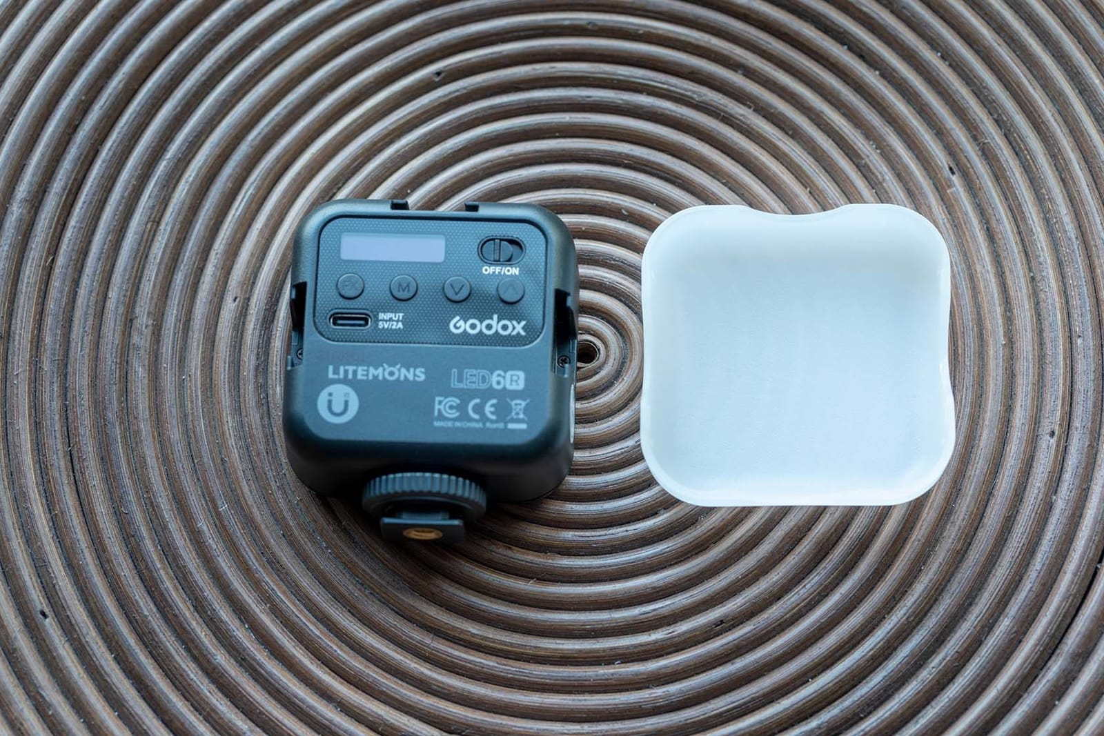 Godox C30Bi Bi-Color On Camera Video Light, Pocket LED Video Light Panel customer photo 2