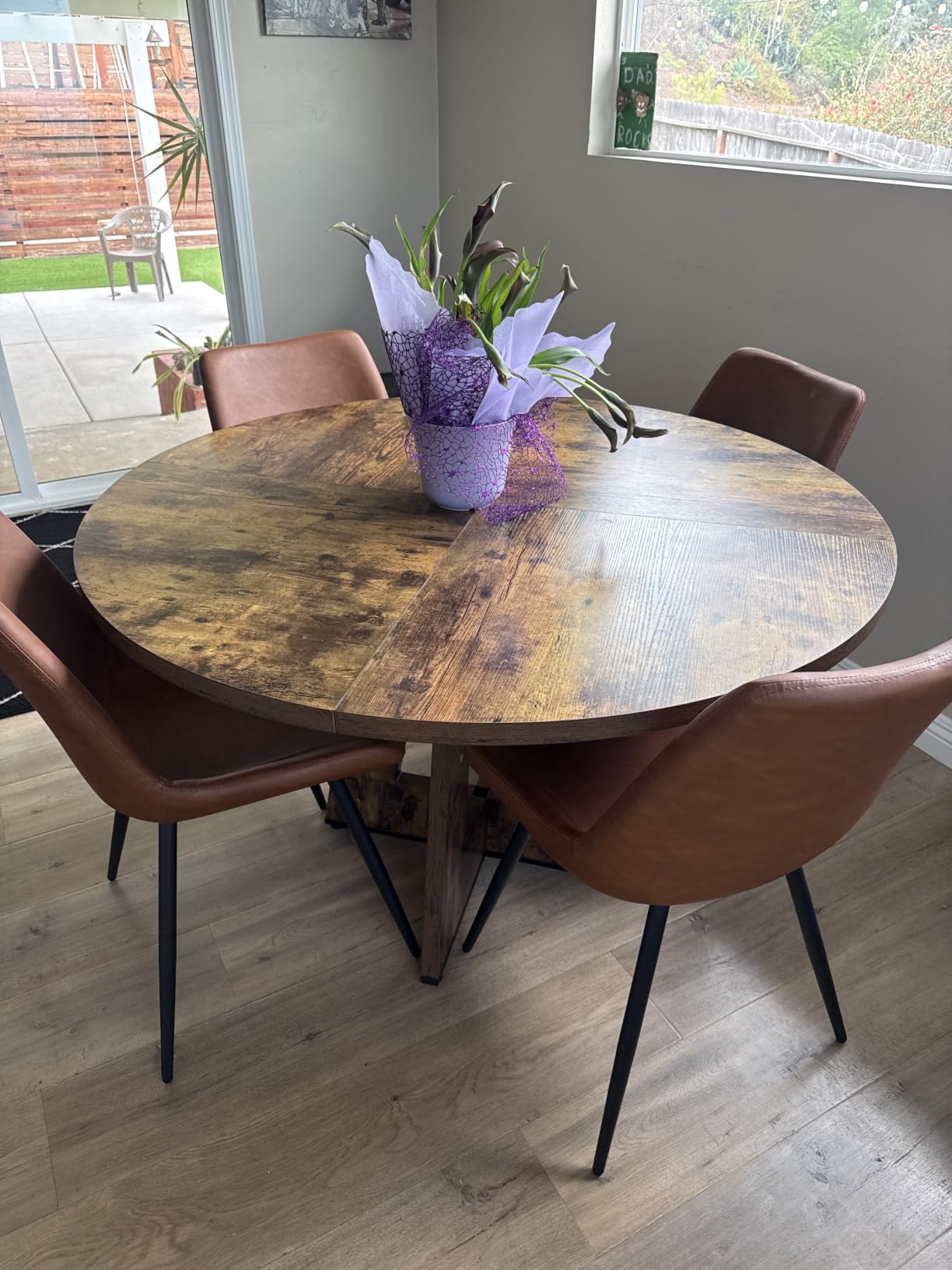 LITTLE TREE Round Dining Table for 4-6 People, 47 Inches Dining Room Table with Wooden Pedestal Base, Circle Kitchen Tables for Dining Room, Kitchen, Living Room, Oak customer photo 1