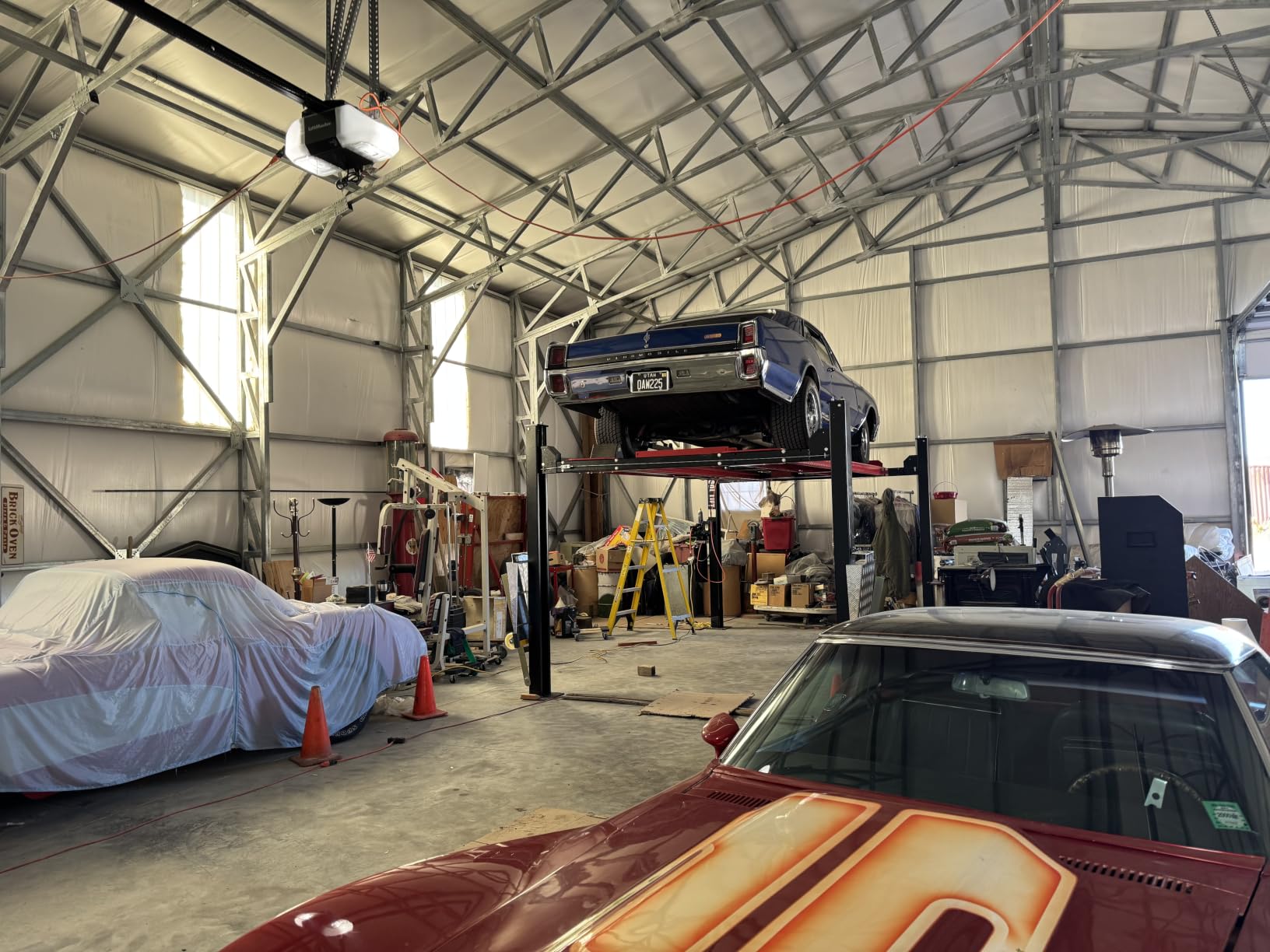 KT-4H850 3.0HP Four Post Lift Car Truck Parking Hoist with Casters 8500Lbs Lifting Capacity Portable Storage Service Home Parking Lift customer photo 2