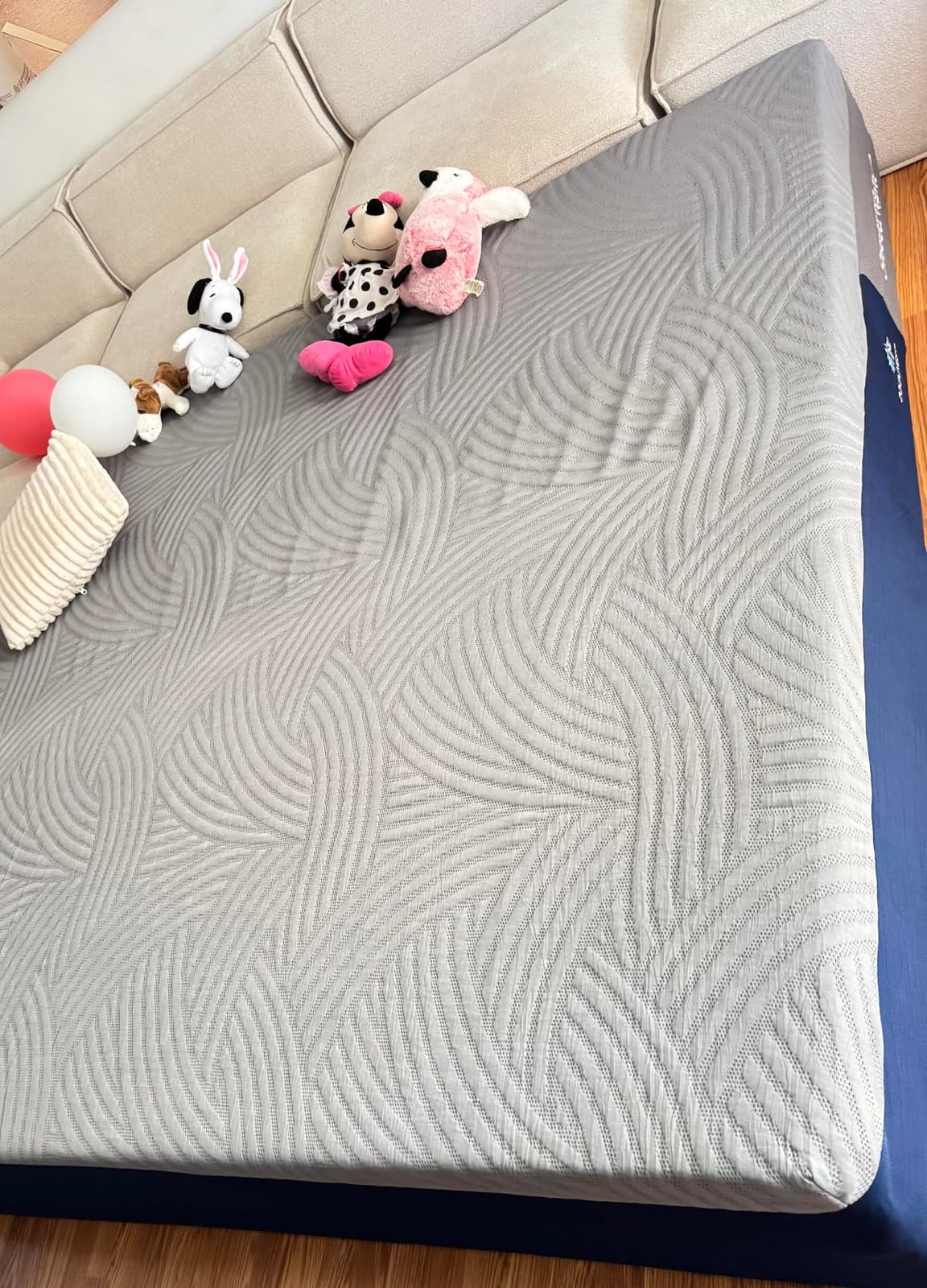 Sweetnight CoolNest 14 Inch King Size Mattress,Cooling Memory Foam Mattress customer photo 1
