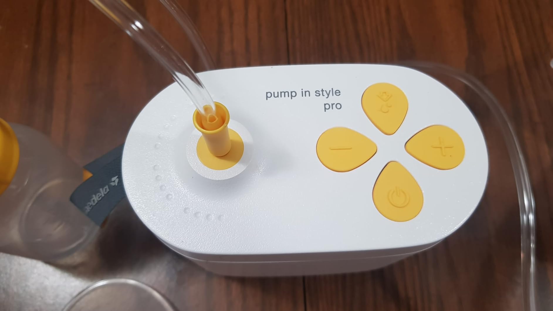 Medela Pump in Style Pro Double Electric Breast Pump, Hospital-Grade | Hospital Performance, Pump in Bottle, PersonalFit Plus Breast Shields, BPA-Free, Quiet, Portable Compact Design customer photo 1