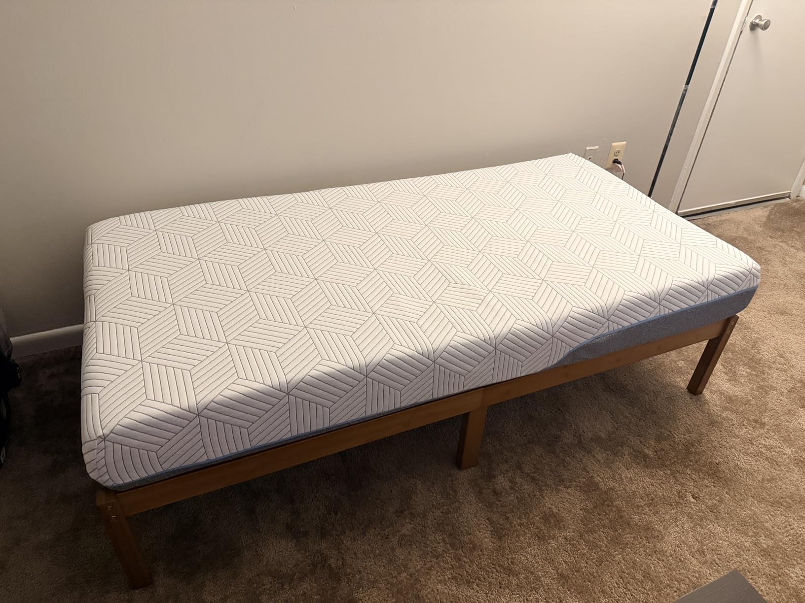 FATHOM Firm Queen Mattress 10 Inch Memory Foam Mattress Queen Size Bed in a Box for Back Pain Relief and Cool Sleep with Gel Foam and Removeable Fiberglass Free Cover, CertiPUR-US Certified customer photo 2