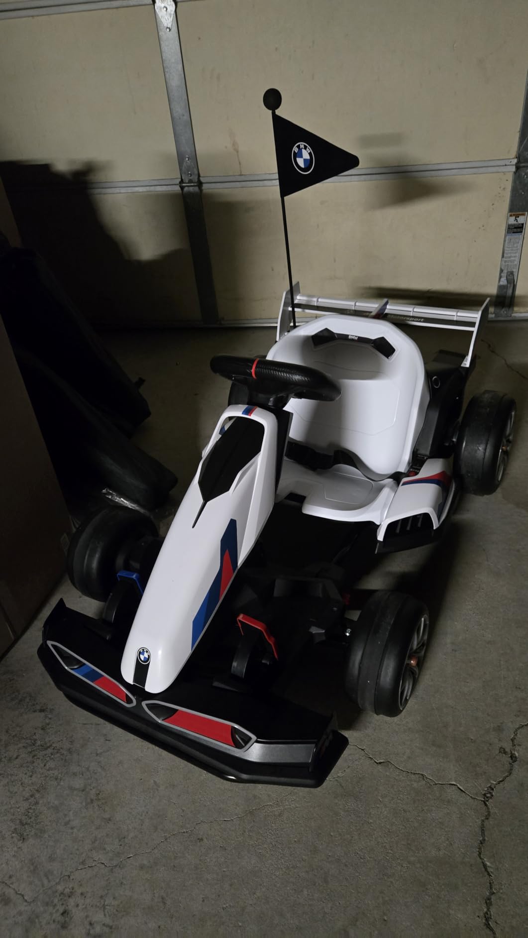 Wanan 36V Electric Go Kart with Adjustable Seat, Licensed BMW Drift Kart with Dual Motors, Crazy Go Cart for Kids Ages 6-12, LED Lights, Drift Mode and 2 Speed (White) customer photo 2